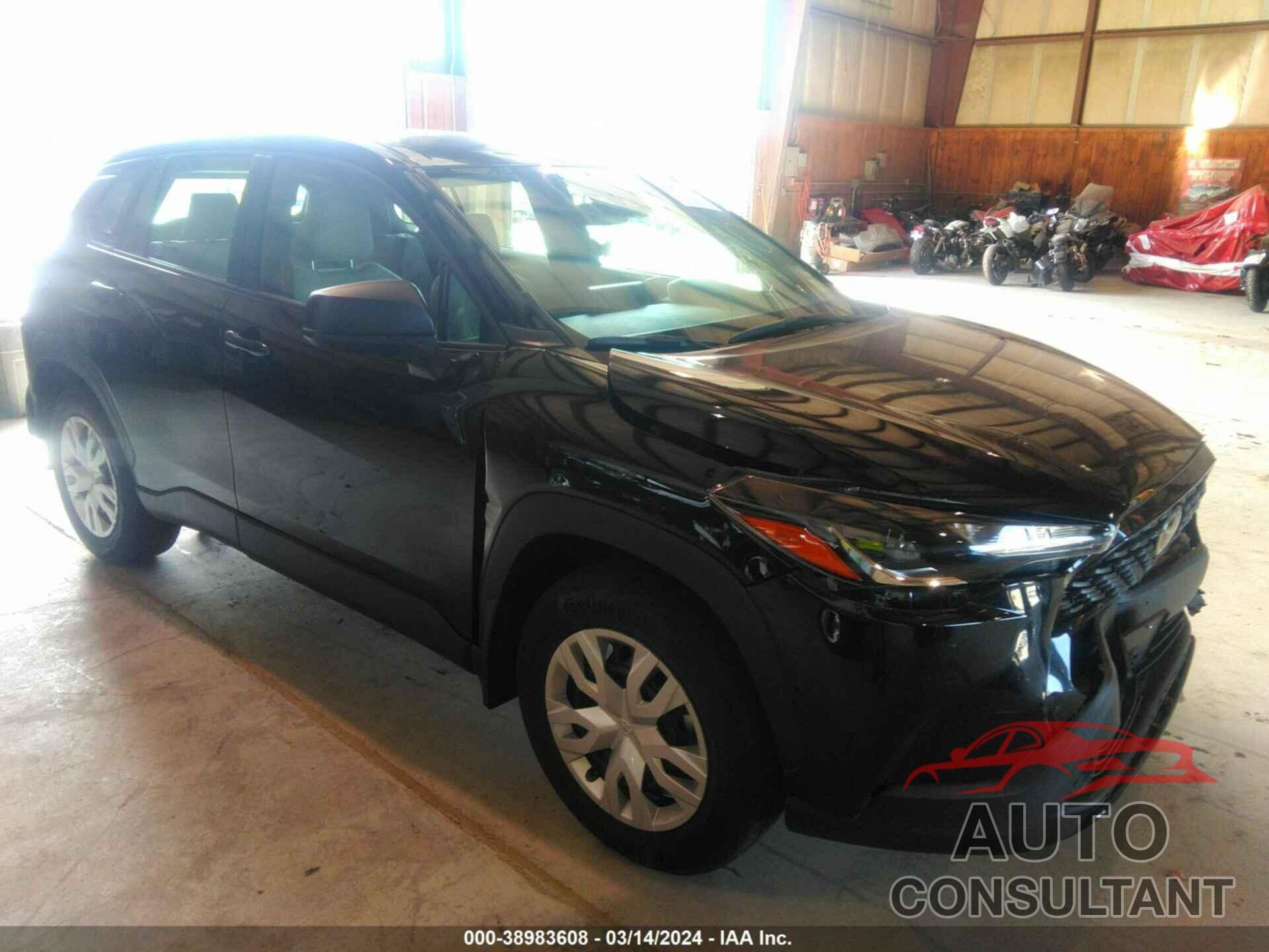 TOYOTA COROLLA CROSS 2022 - 7MUAAABG7NV035100