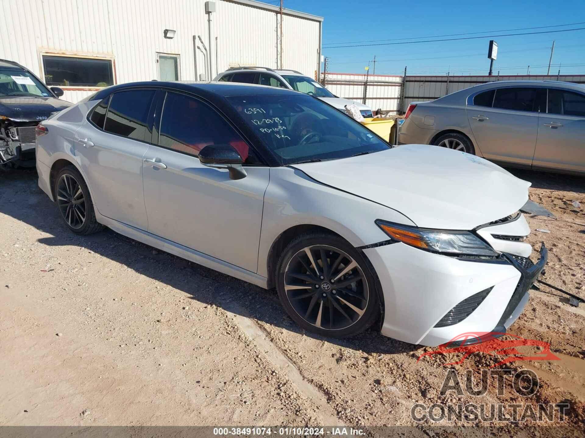 TOYOTA CAMRY 2018 - 4T1BZ1HK9JU016391