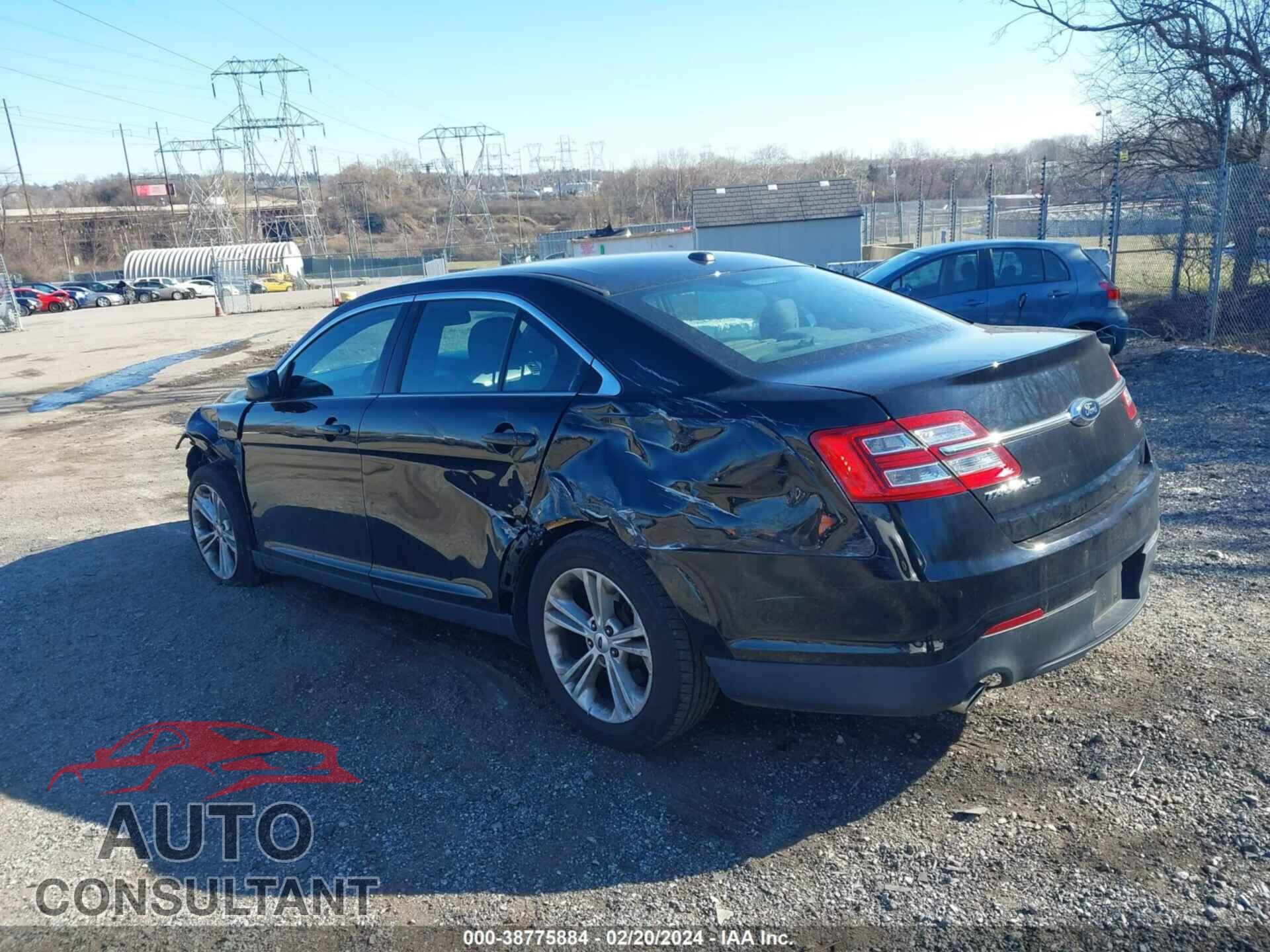FORD TAURUS 2017 - 1FAHP2E83HG116357