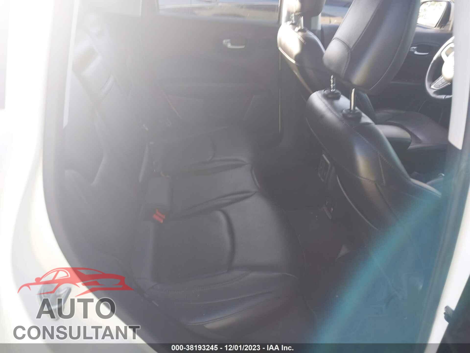 JEEP COMPASS 2018 - 3C4NJDCB3JT298359