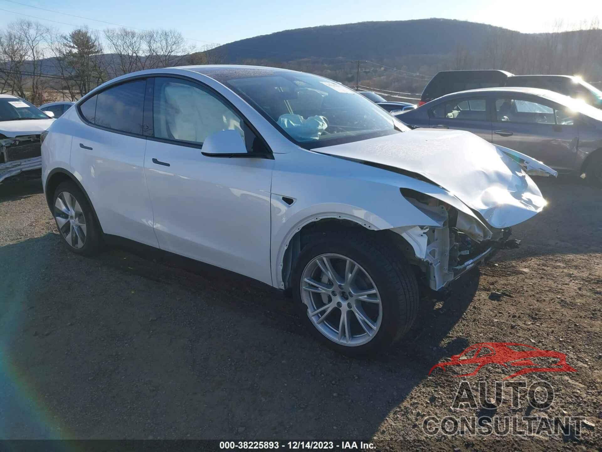 TESLA MODEL Y 2023 - 7SAYGDEE1PF761435