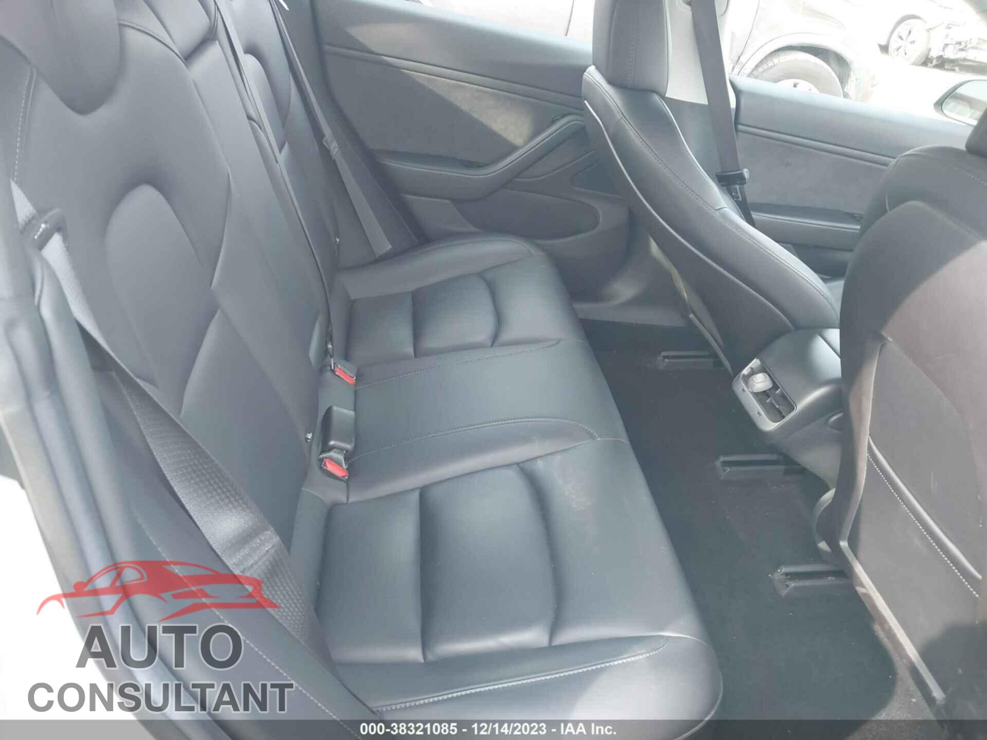TESLA MODEL 3 2018 - 5YJ3E1EA1JF024302