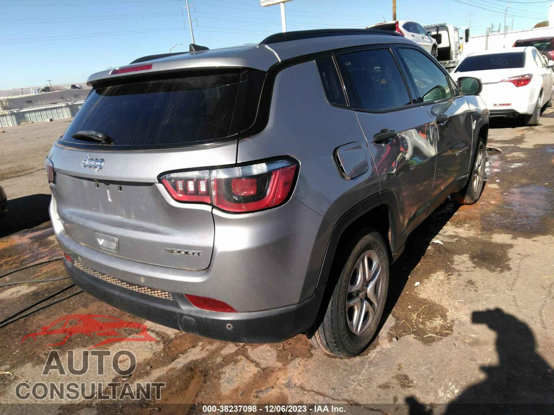 JEEP COMPASS 2018 - 3C4NJDAB5JT112646