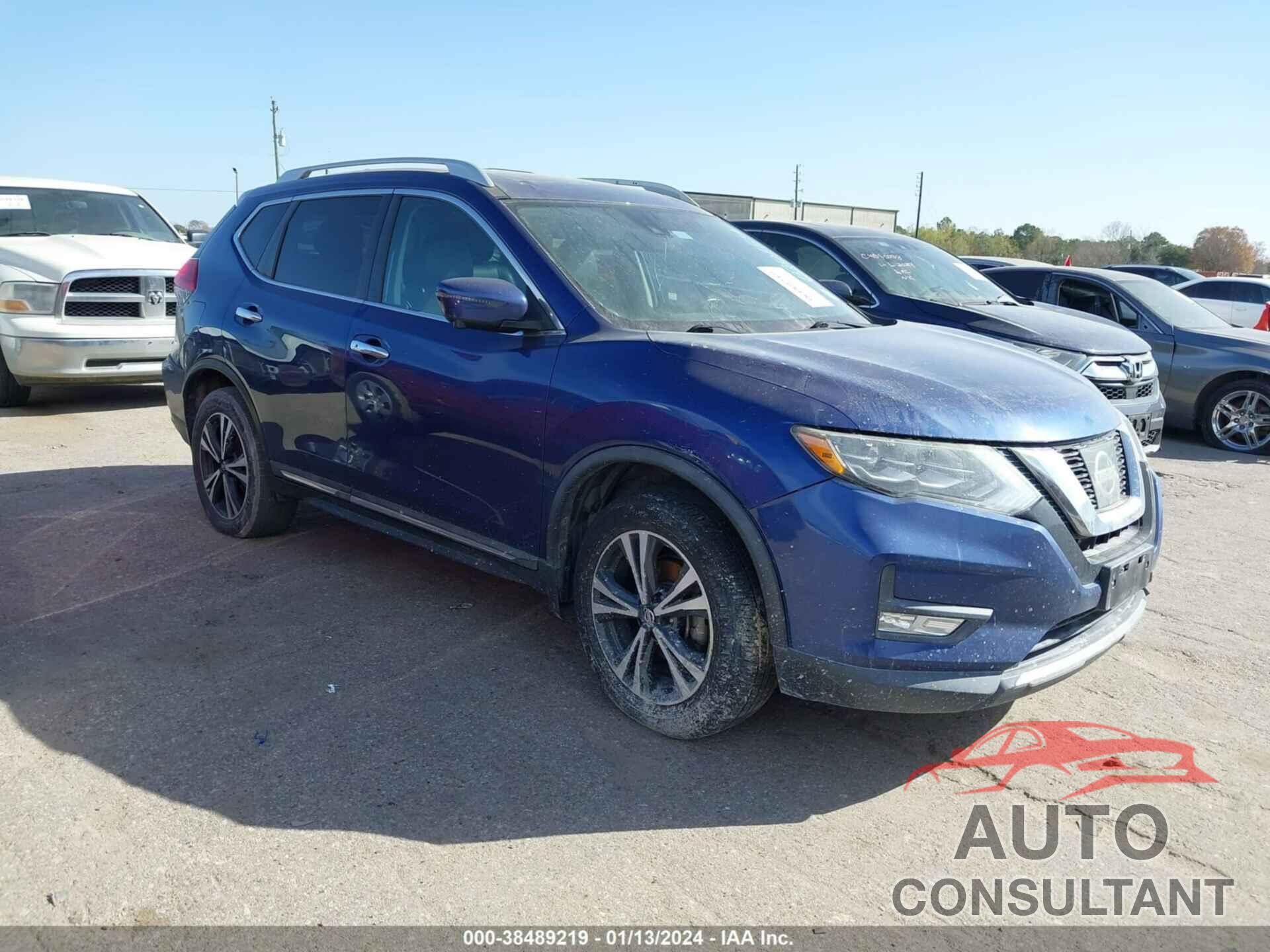 NISSAN ROGUE 2017 - 5N1AT2MV9HC870154