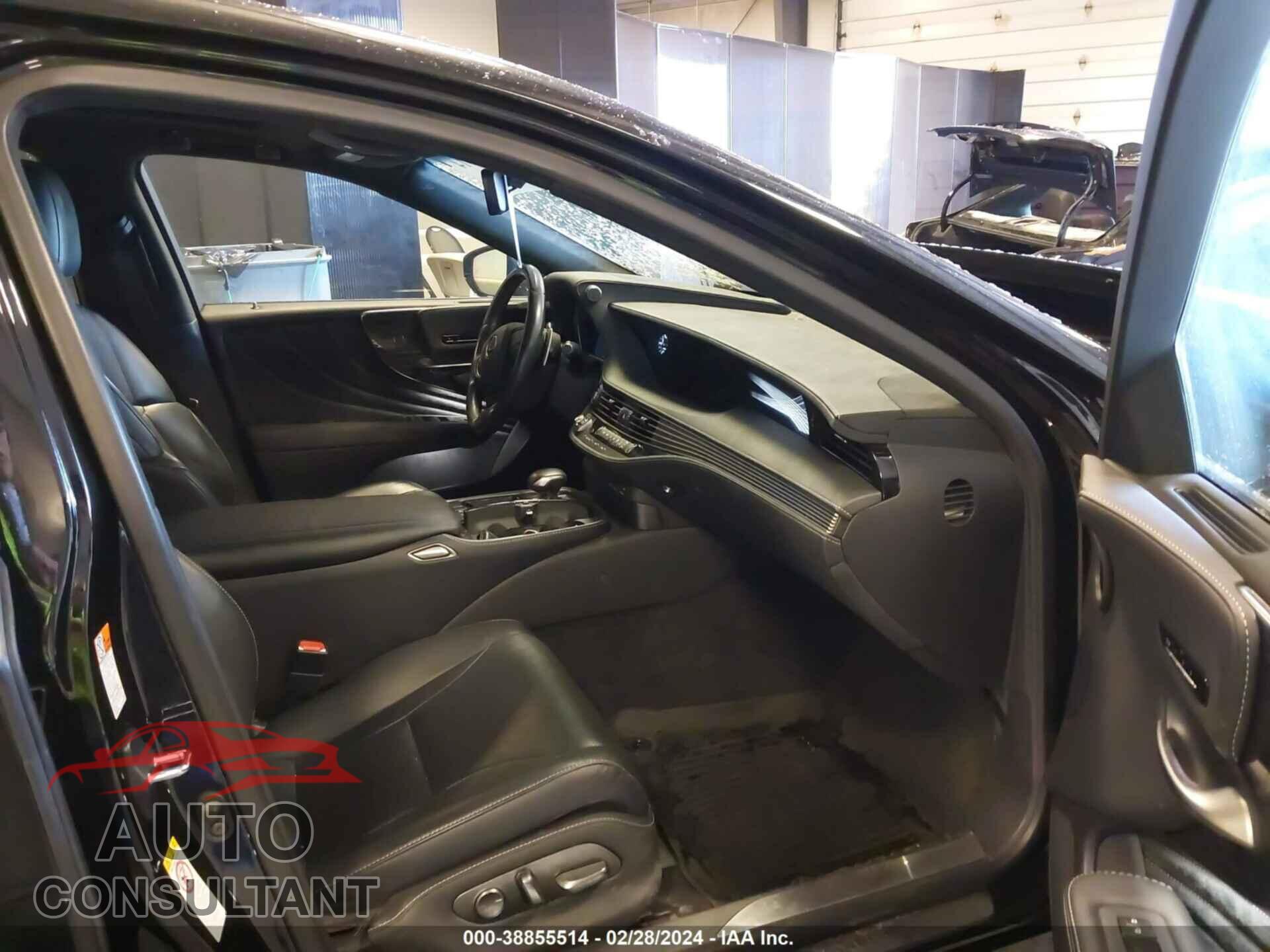 LEXUS LS 500 2018 - JTHC51FF9J5004776
