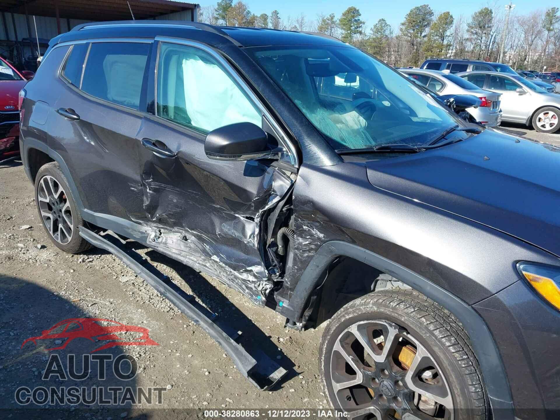 JEEP COMPASS 2018 - 3C4NJDCB9JT337603