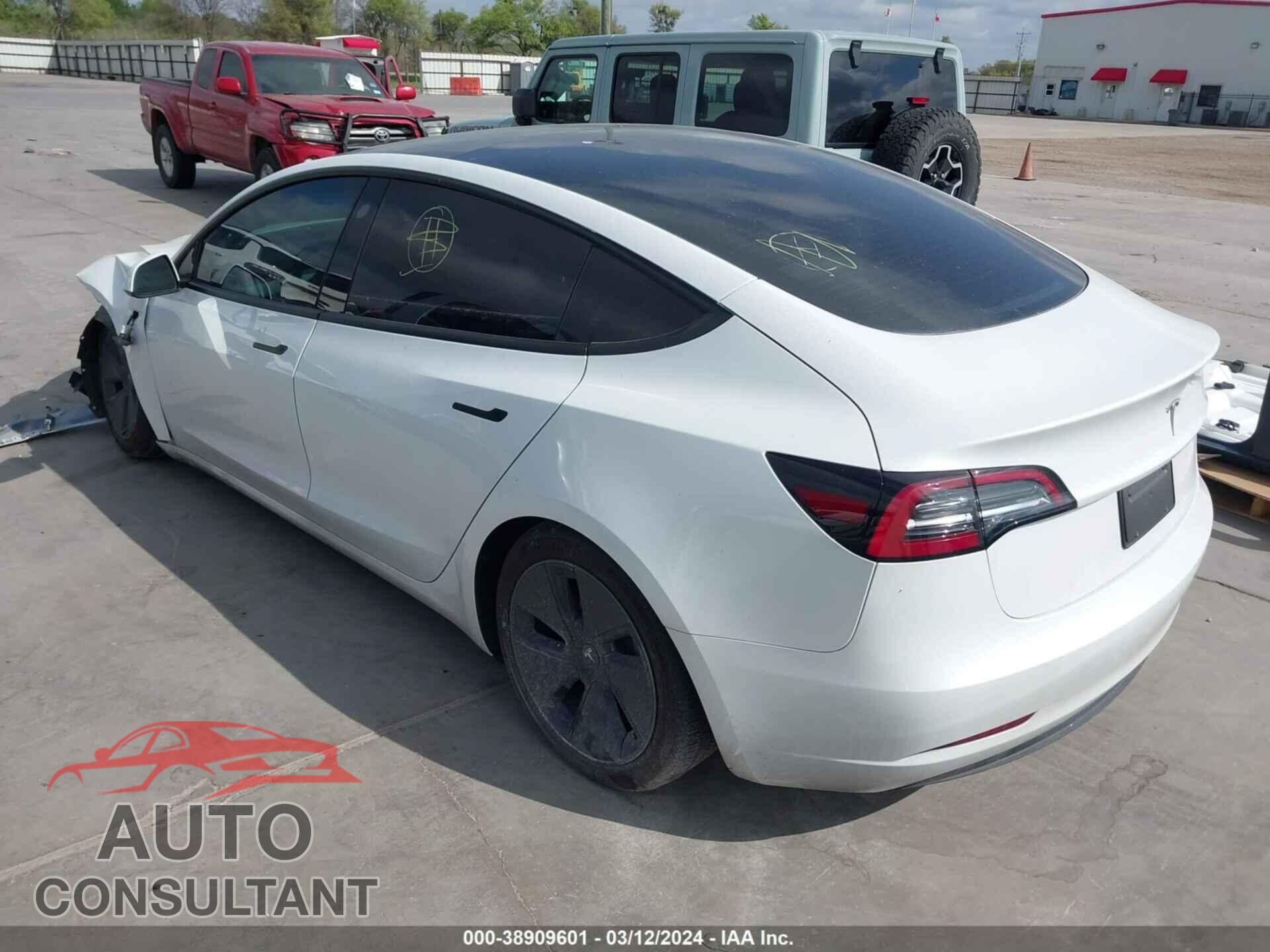 TESLA MODEL 3 2023 - 5YJ3E1EA2PF582555