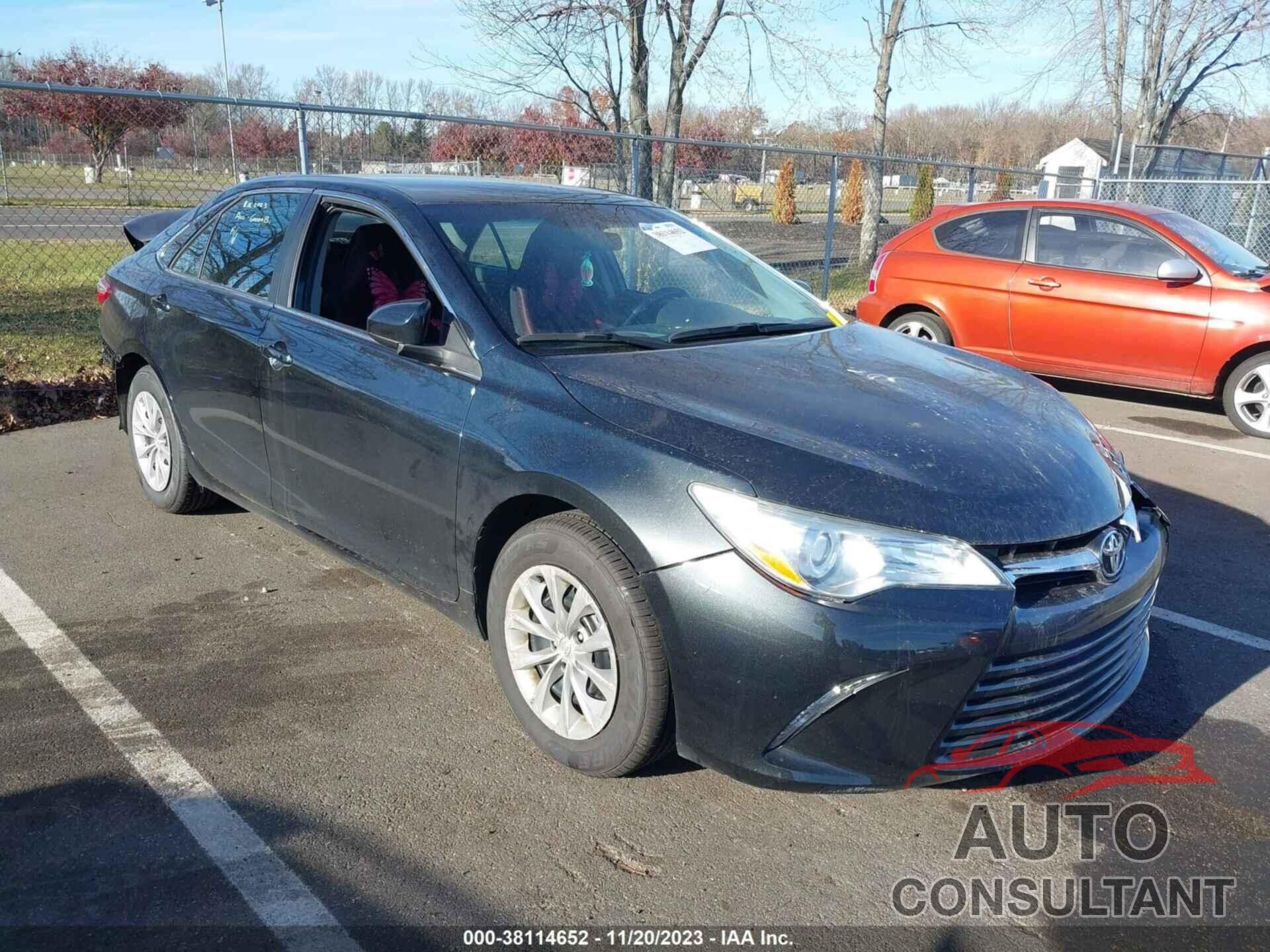 TOYOTA CAMRY 2016 - 4T4BF1FK8GR537368