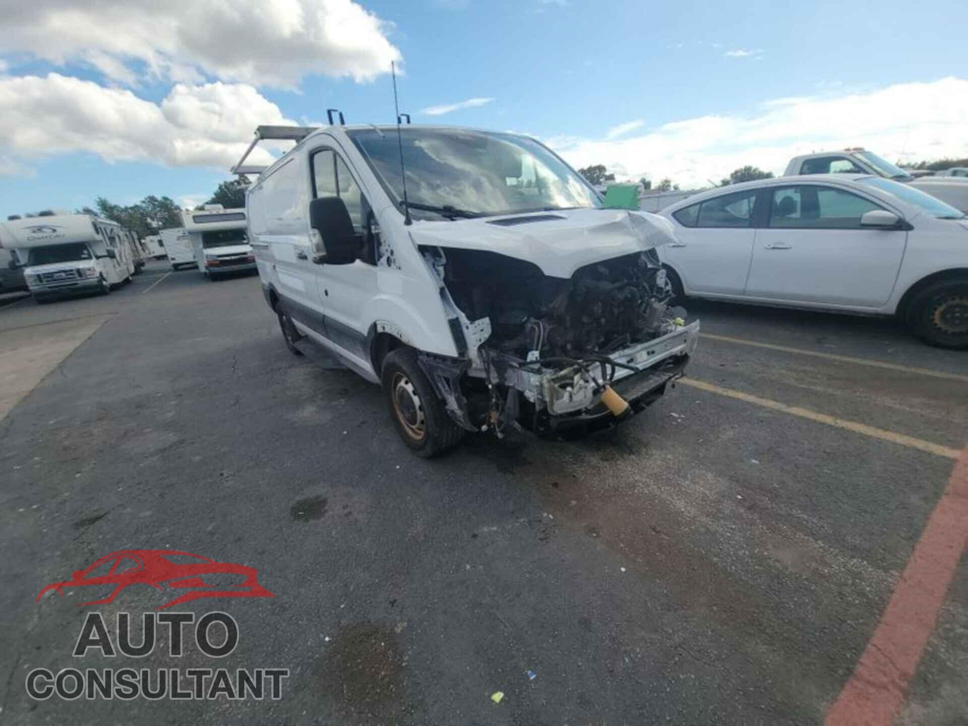 FORD TRANSIT 2019 - 1FTYR1YM2KKA31828