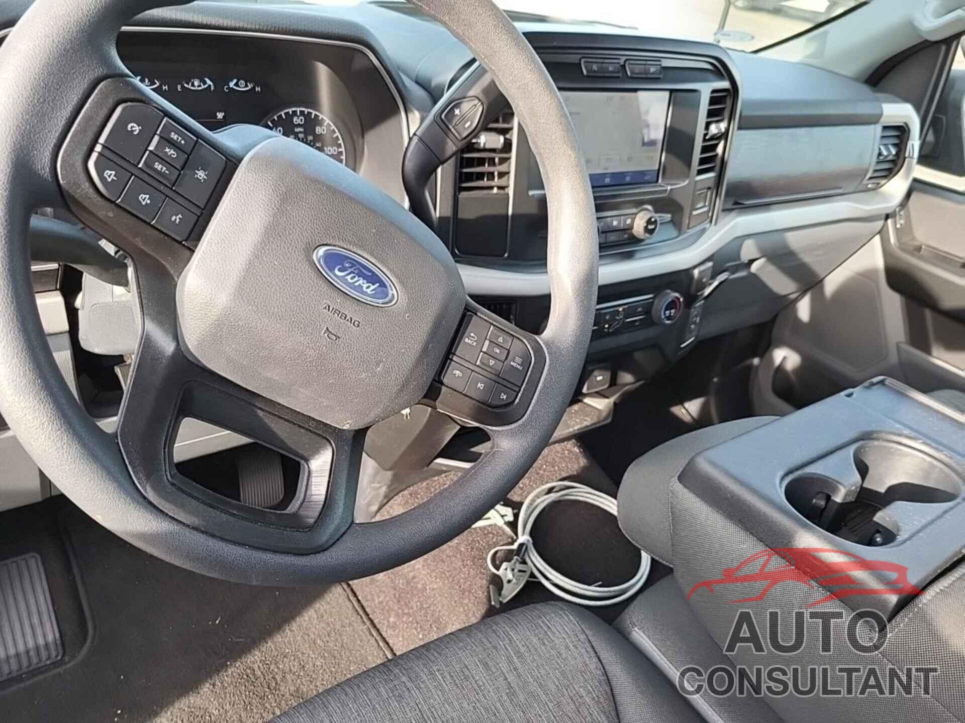 FORD F-150 2021 - 1FTMF1EB8MKF09103