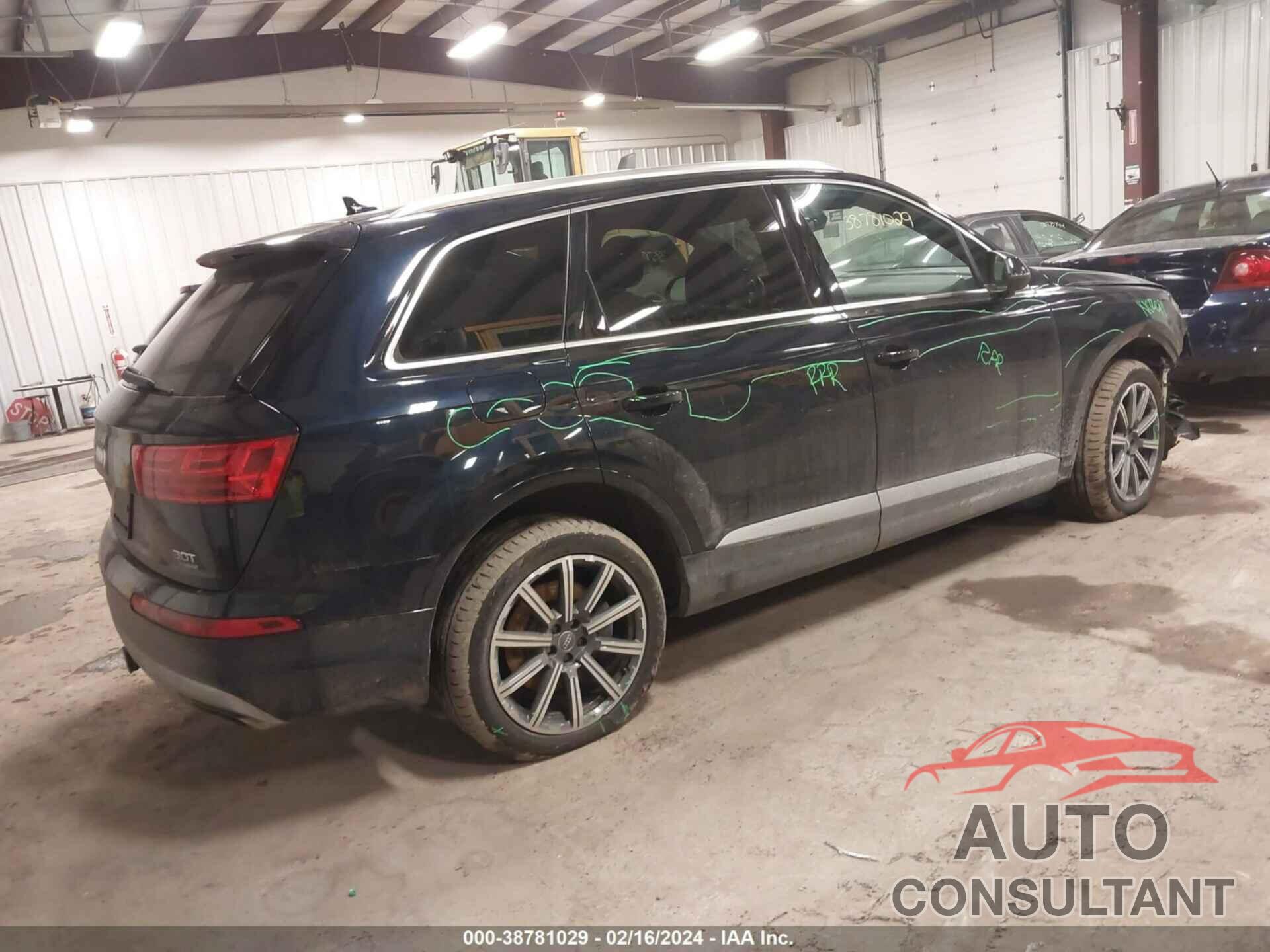 AUDI Q7 2017 - WA1VAAF70HD016453