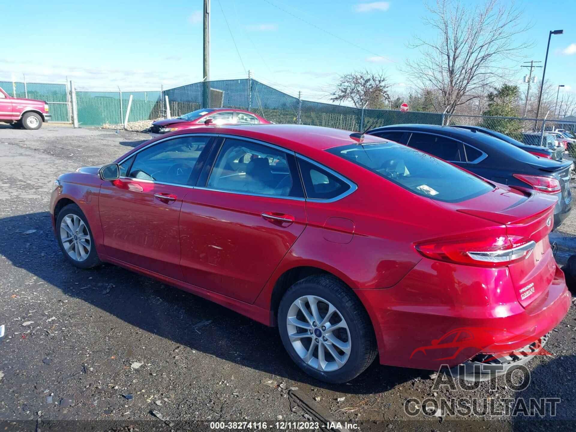 FORD FUSION 2020 - 3FA6P0SU8LR254815