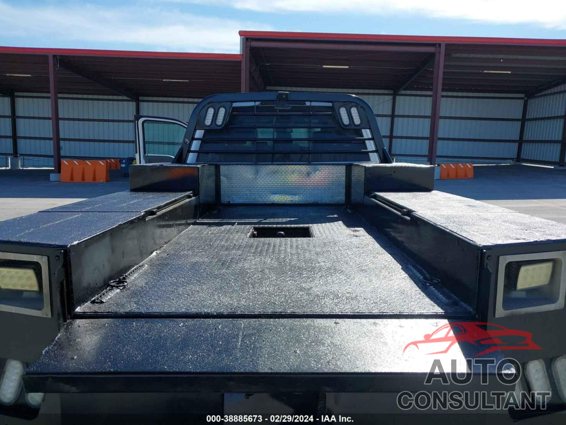 FORD F-350 CHASSIS 2019 - 1FD8W3HTXKEC10561