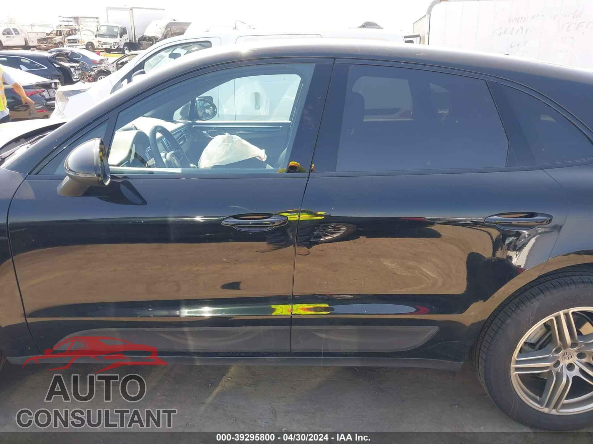 PORSCHE MACAN 2016 - WP1AB2A55GLB56756