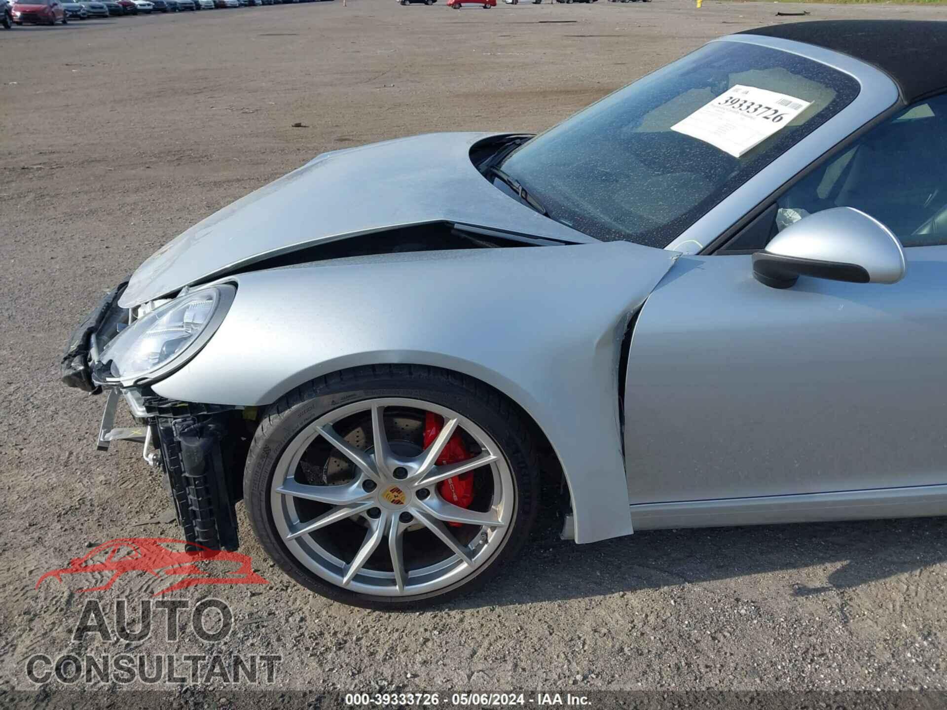 PORSCHE 911 2017 - WP0CA2A97HS142395