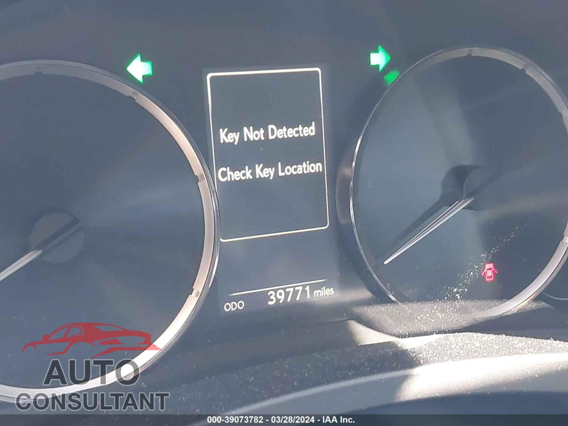 LEXUS IS 2017 - JTHBA1D20H5052586