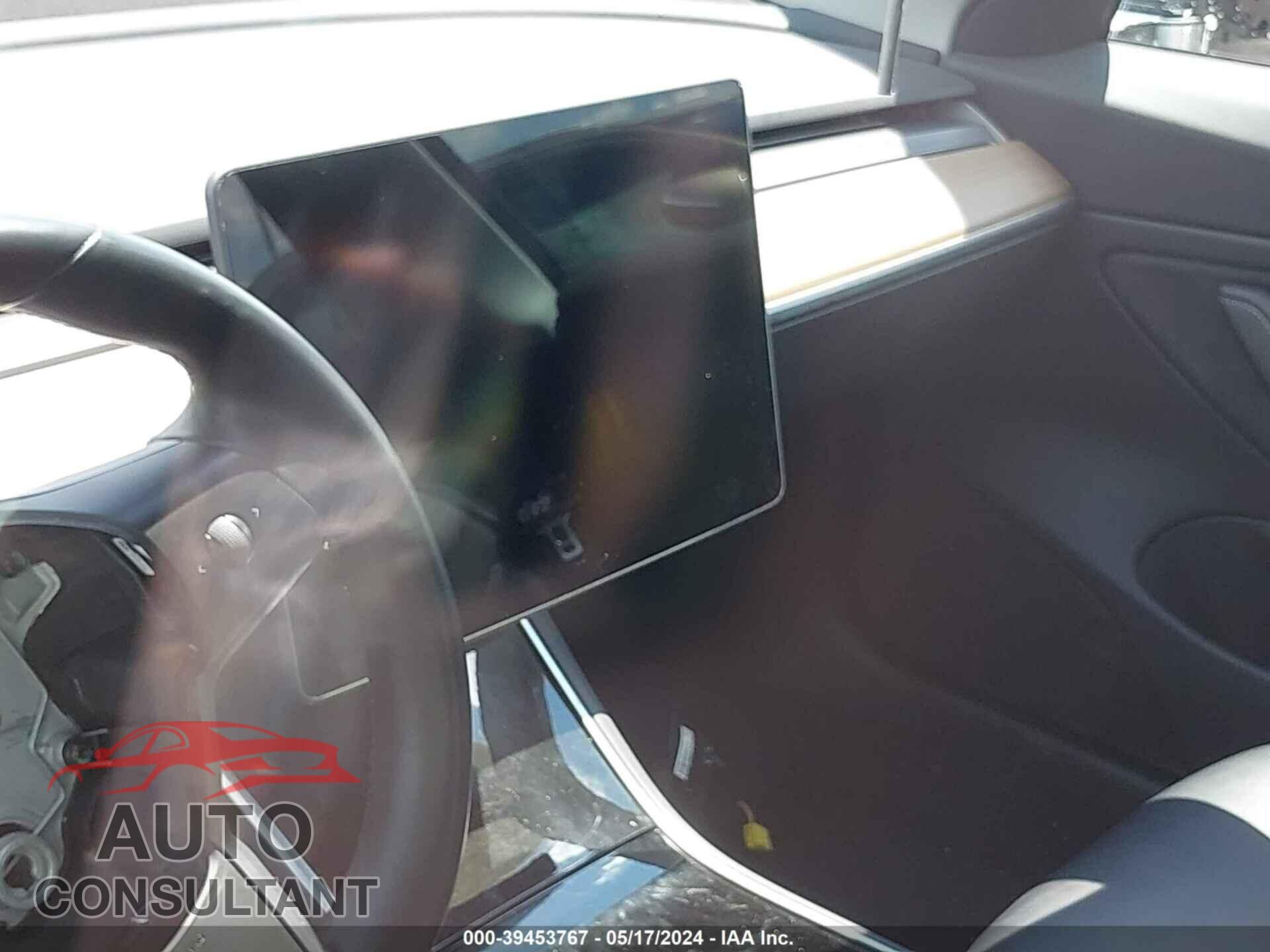TESLA MODEL 3 2018 - 5YJ3E1EA6JF032265