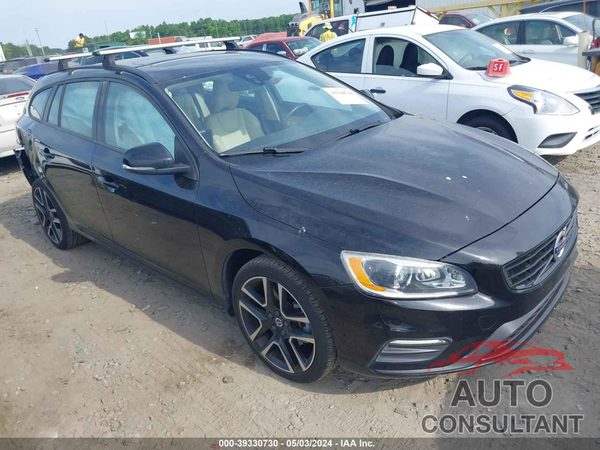 VOLVO V60 2018 - YV140MEL1J2385502