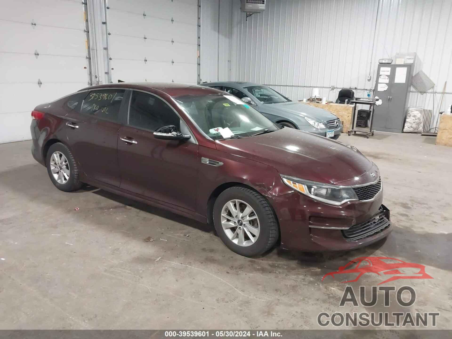 KIA OPTIMA 2018 - 5XXGT4L36JG184928
