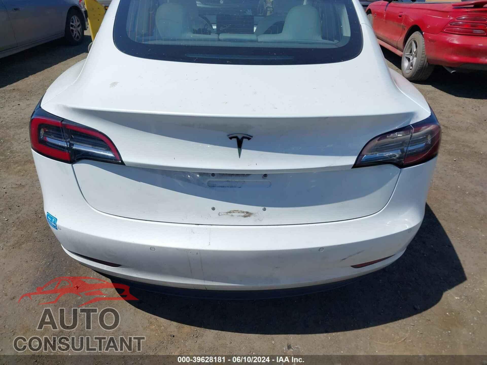 TESLA MODEL 3 2018 - 5YJ3E1EB0JF135660