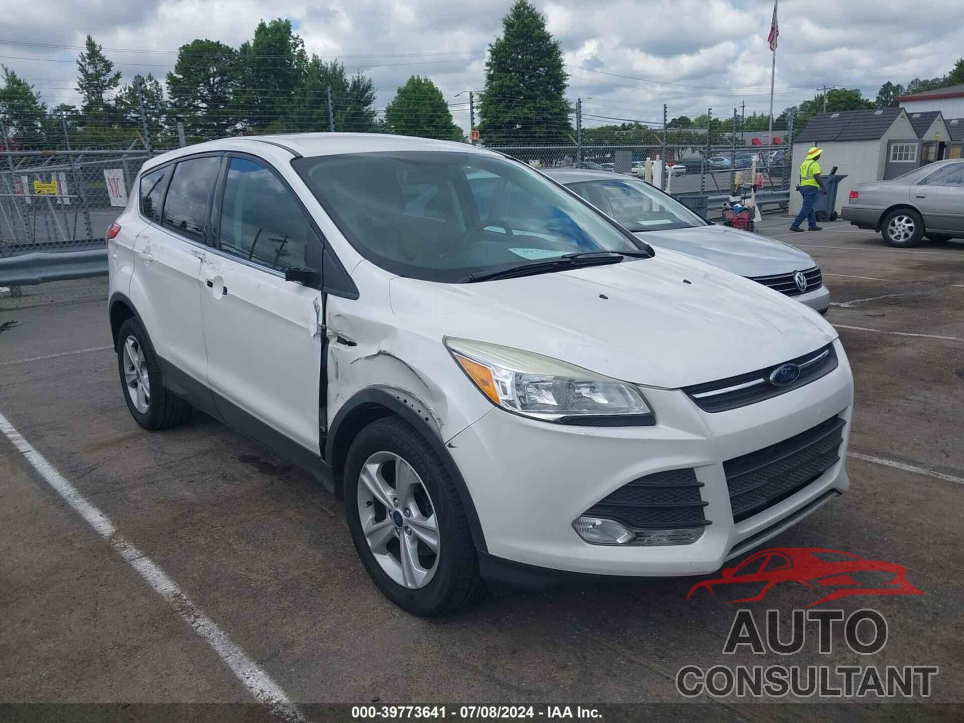 FORD ESCAPE 2016 - 1FMCU0GX2GUA73101