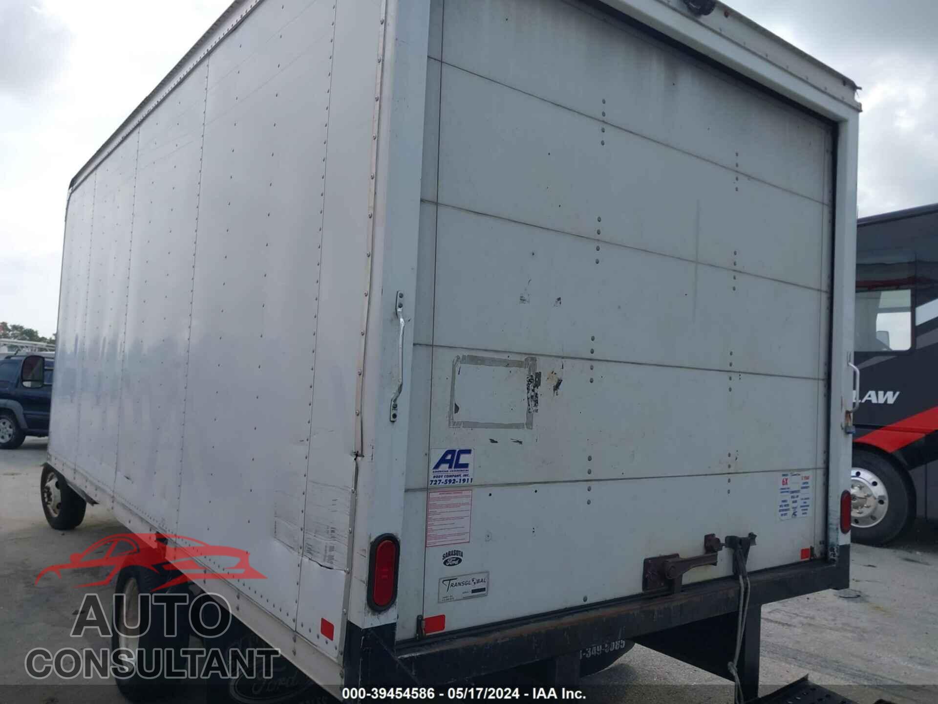 FORD ECONOLINE 2017 - 1FDXE4FS4HDC17275