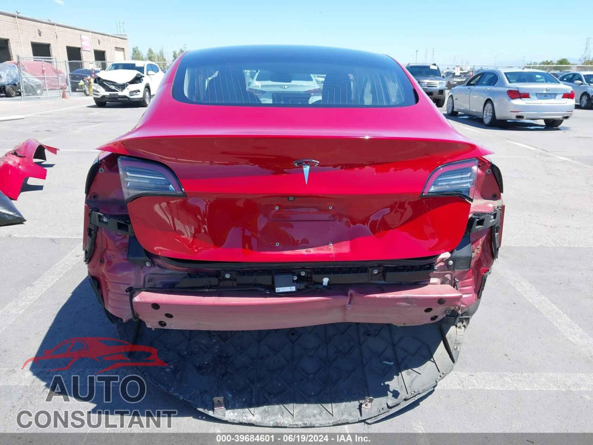 TESLA MODEL 3 2018 - 5YJ3E1EA3JF045670