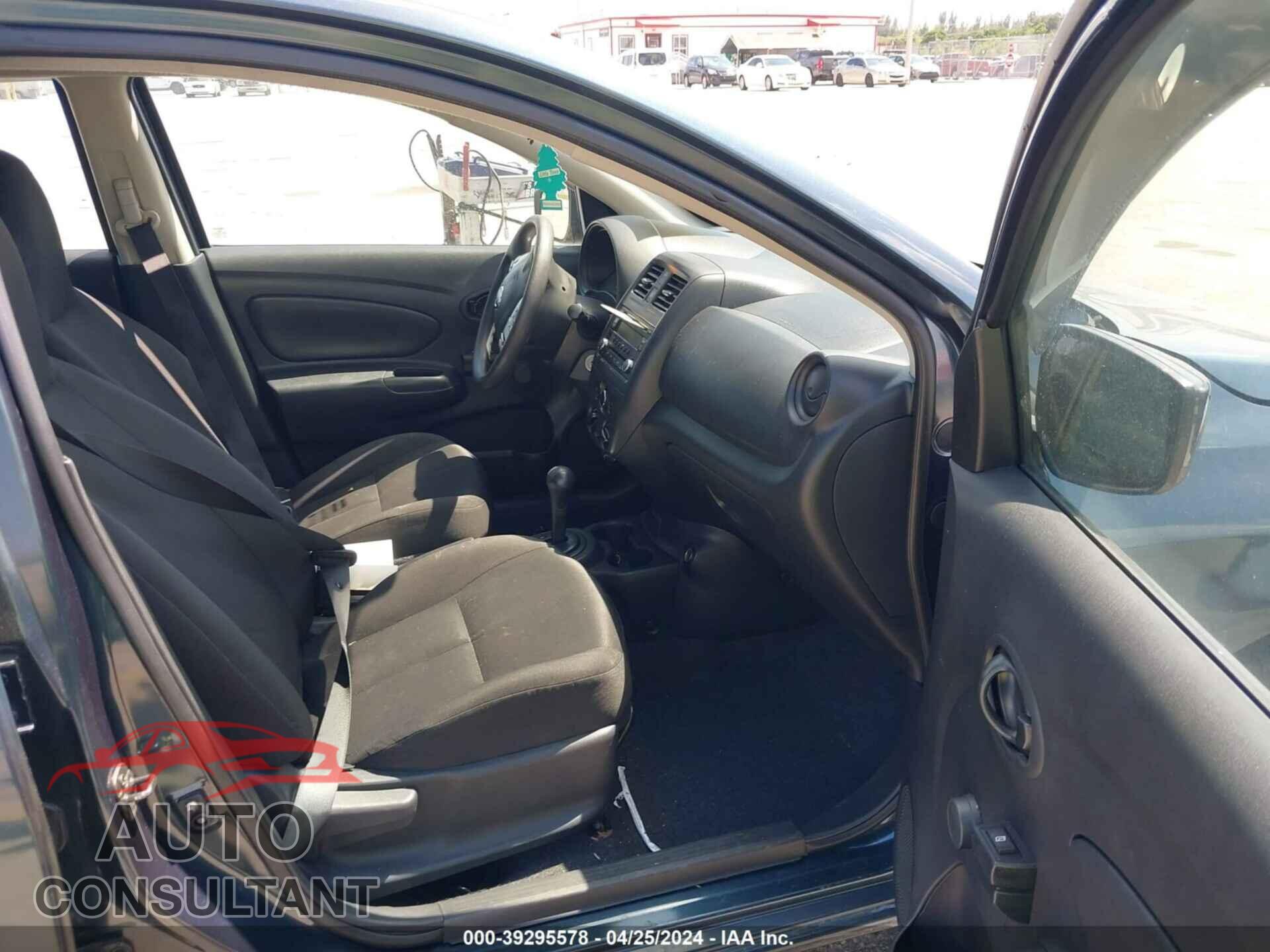 NISSAN VERSA 2017 - 3N1CN7AP3HL892779