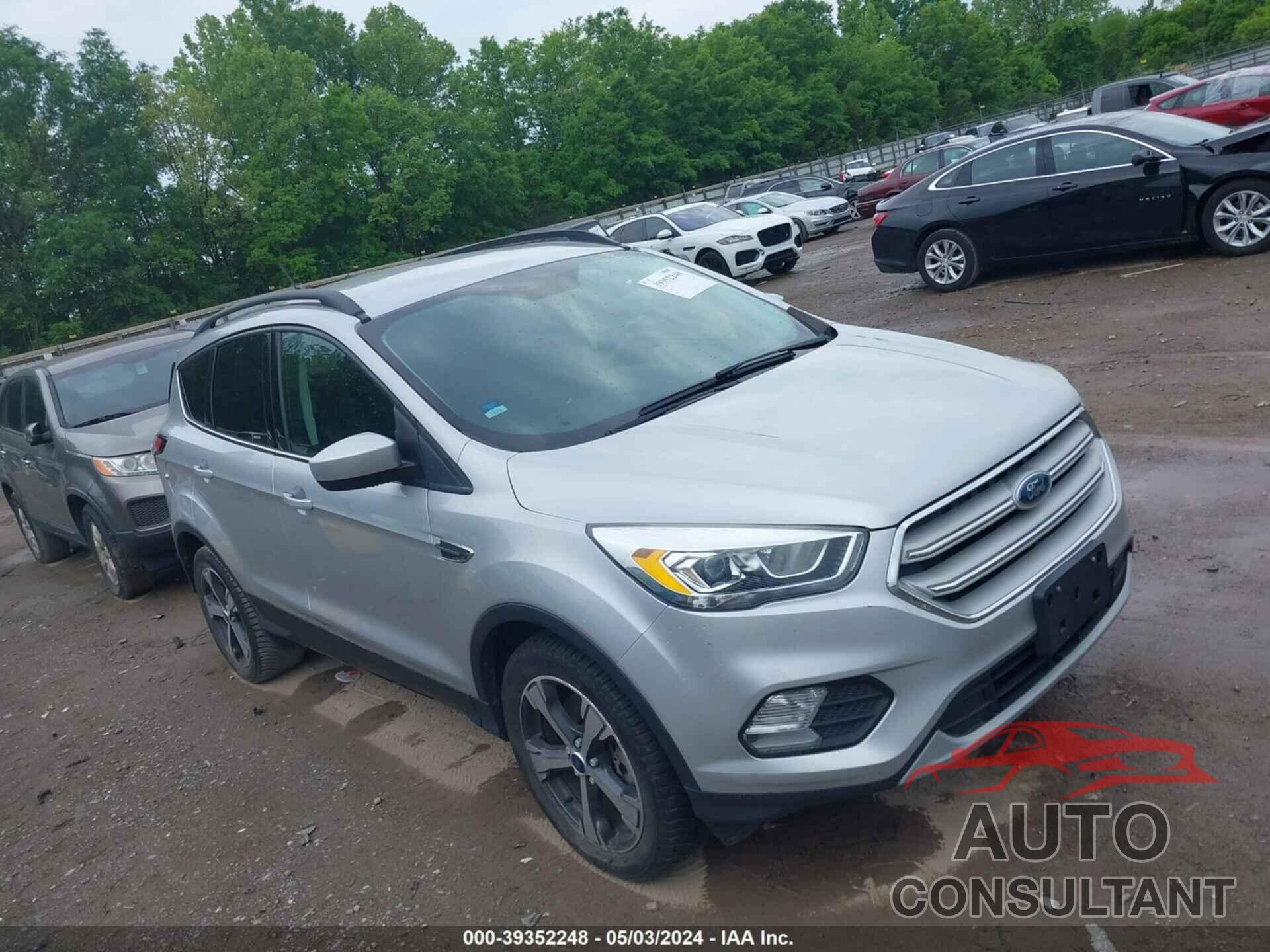 FORD ESCAPE 2018 - 1FMCU9HD8JUA42788