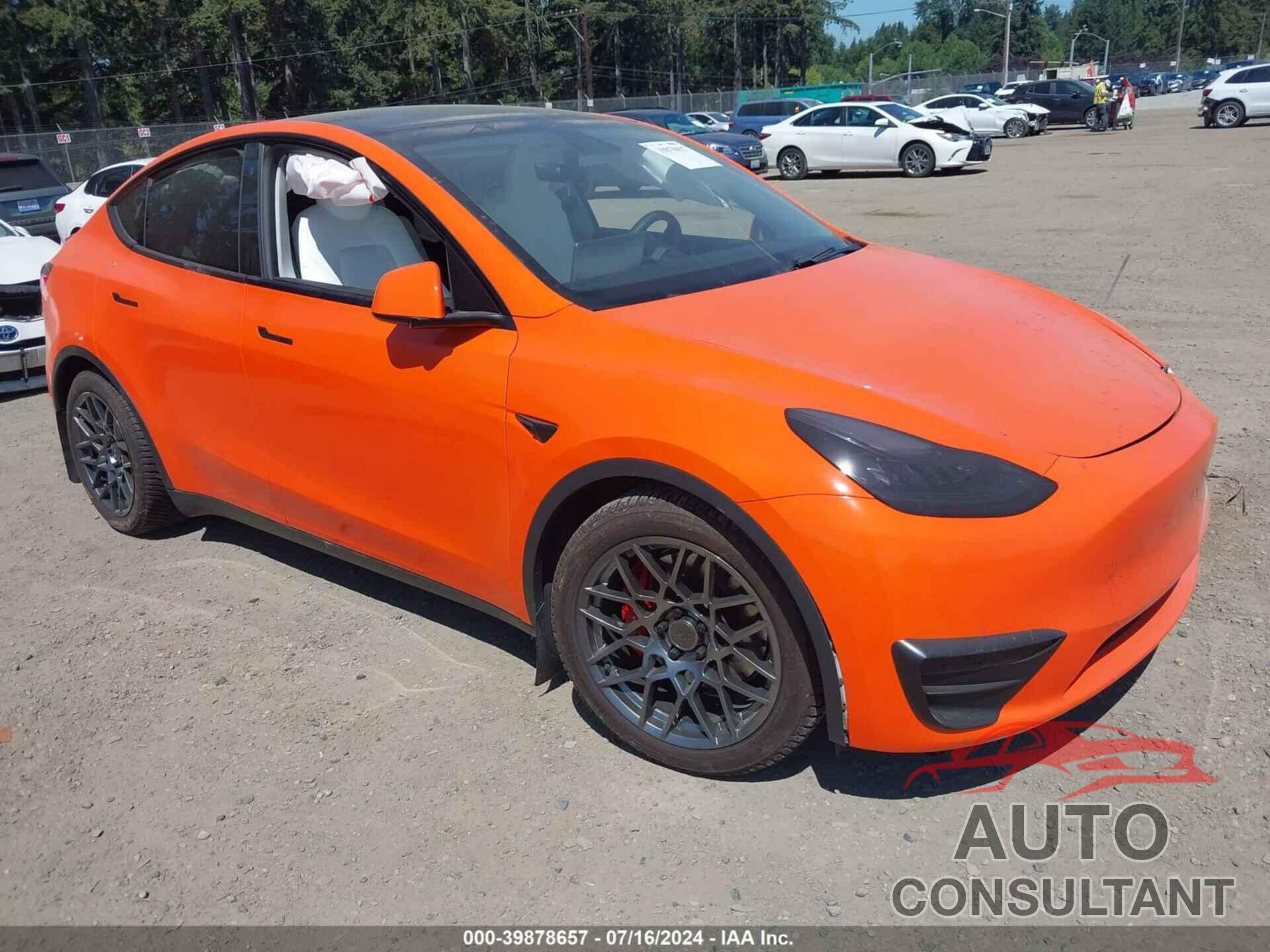 TESLA MODEL Y 2020 - 5YJYGDEF2LF023577