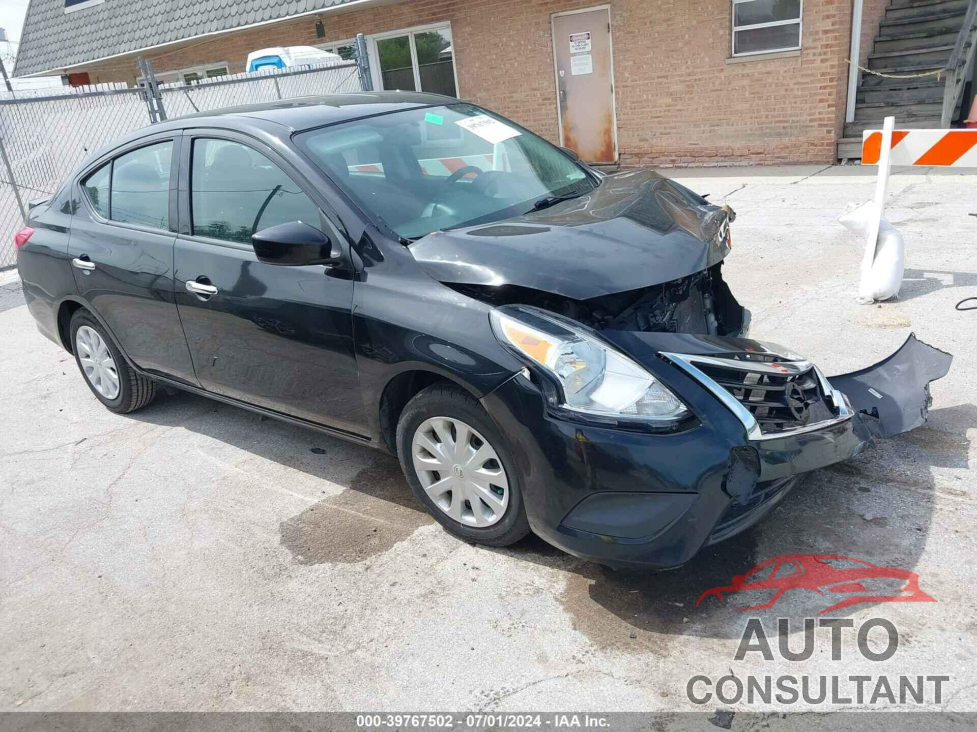 NISSAN VERSA 2018 - 3N1CN7AP0JL880028