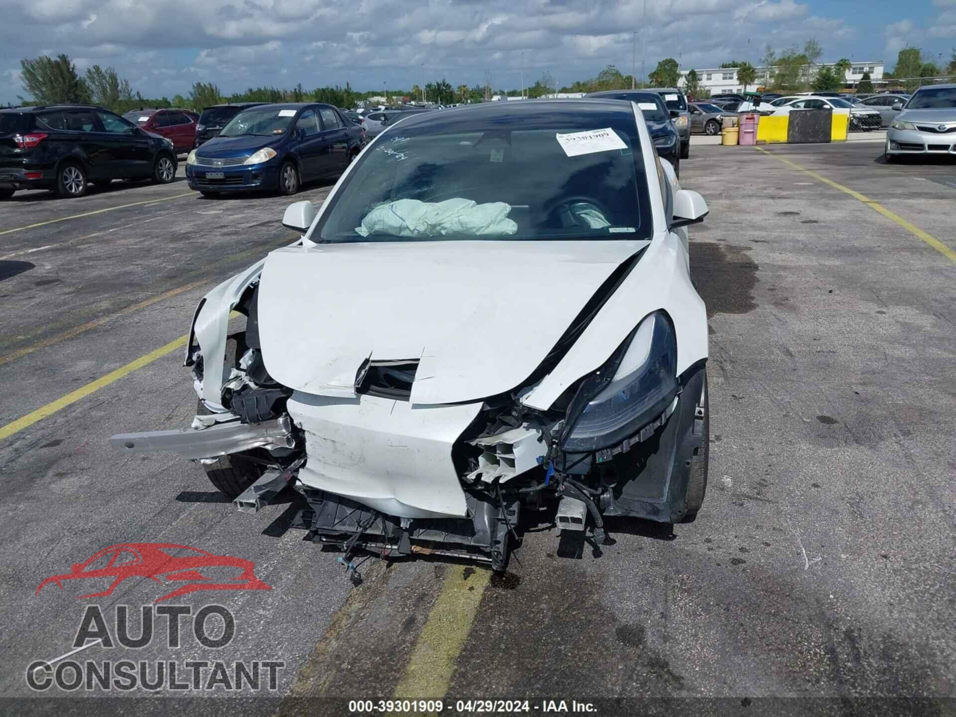 TESLA MODEL 3 2023 - 5YJ3E1EA4PF413427