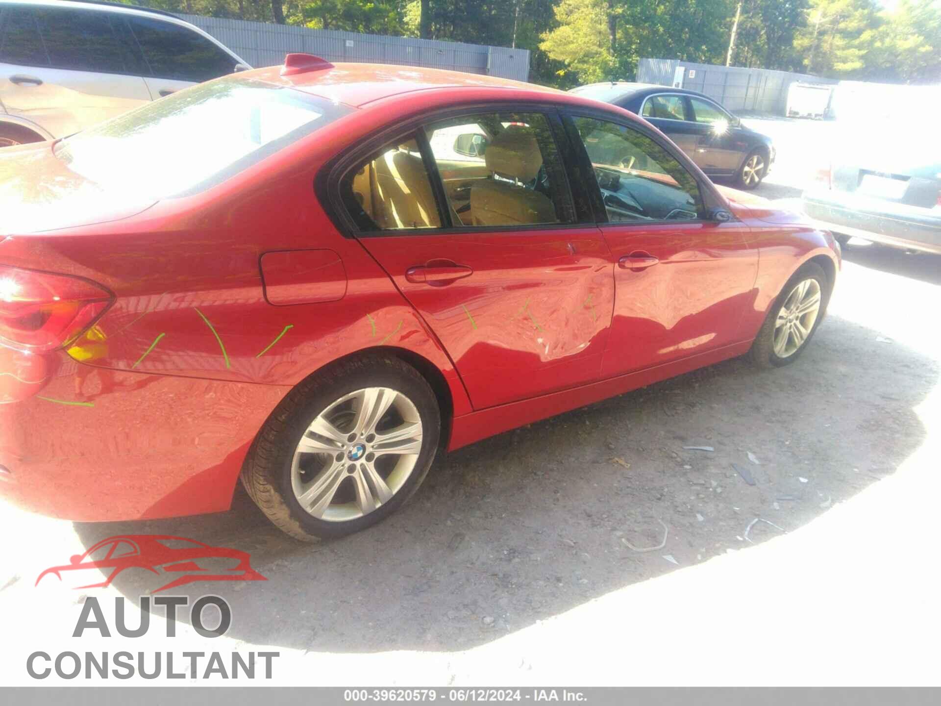 BMW 328I 2016 - WBA8E3G50GNU02408