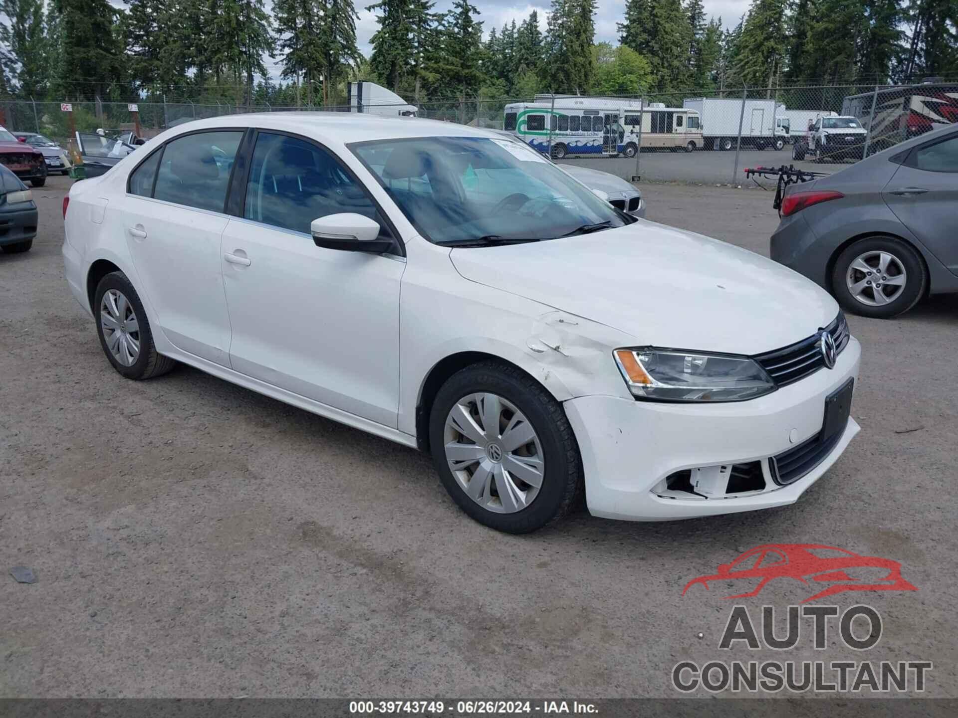 VOLKSWAGEN JETTA 2013 - 3VWDP7AJ9DM283429