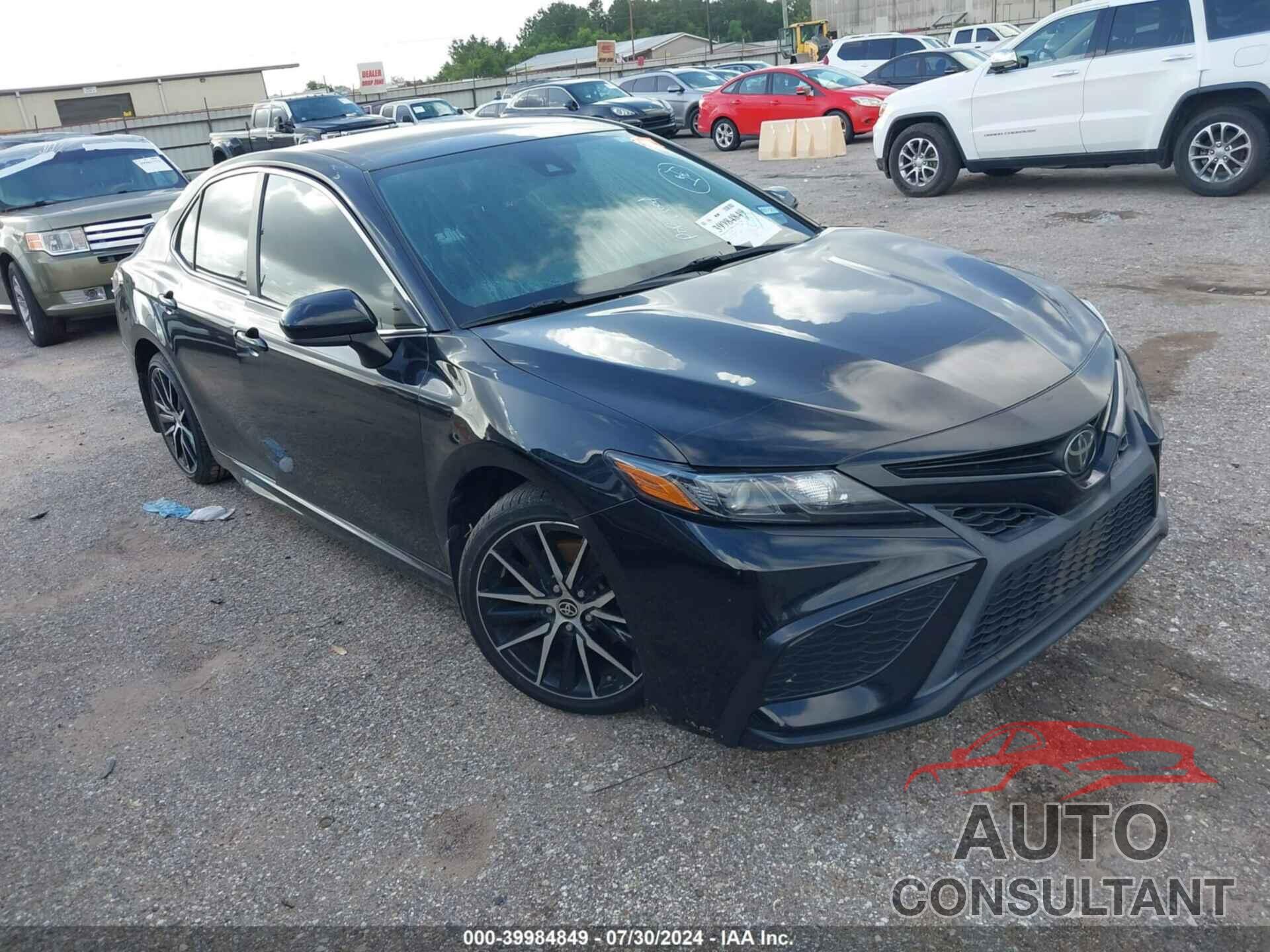 TOYOTA CAMRY 2021 - 4T1G11AK3MU483740