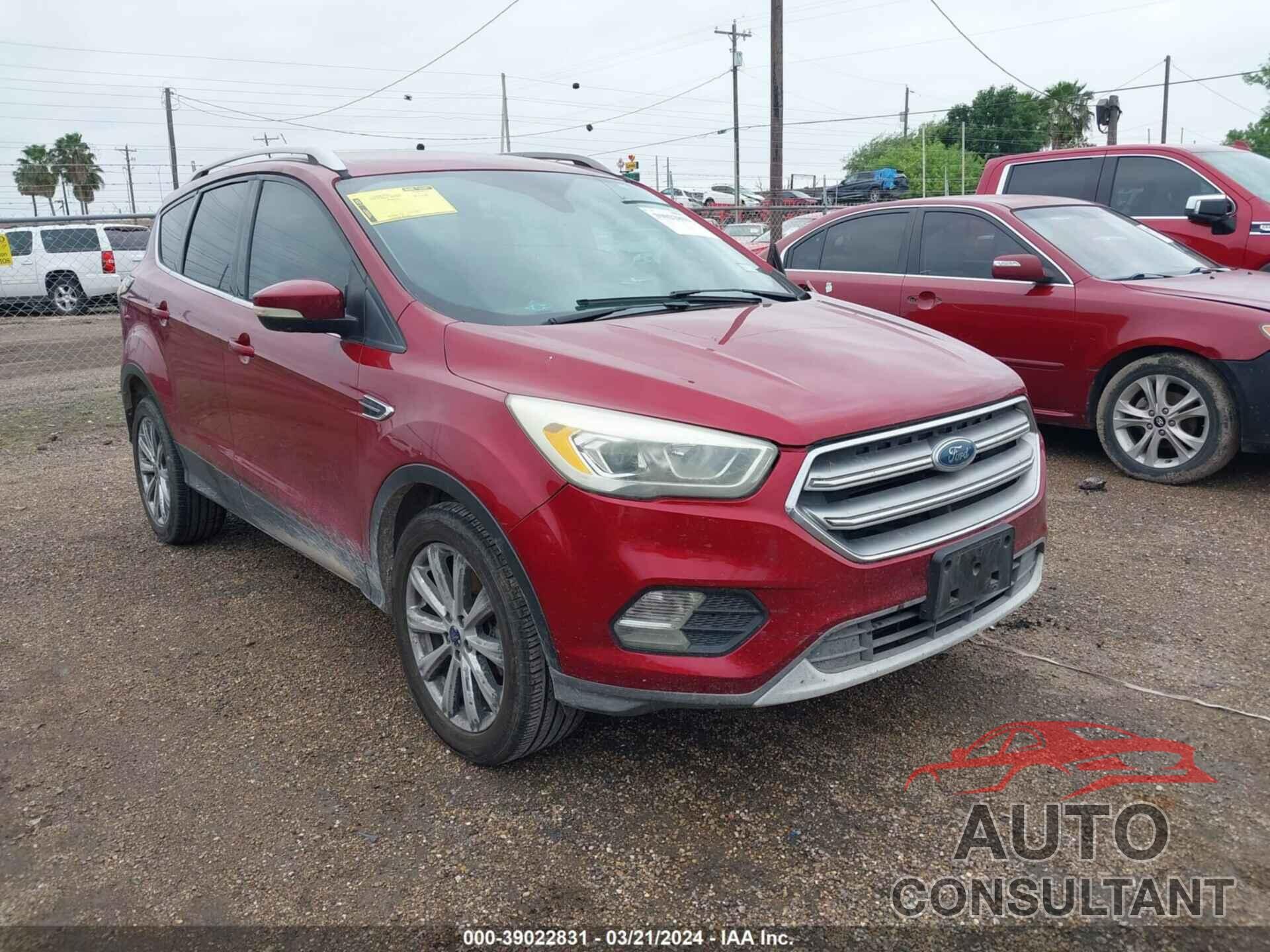 FORD ESCAPE 2017 - 1FMCU0J91HUB30643