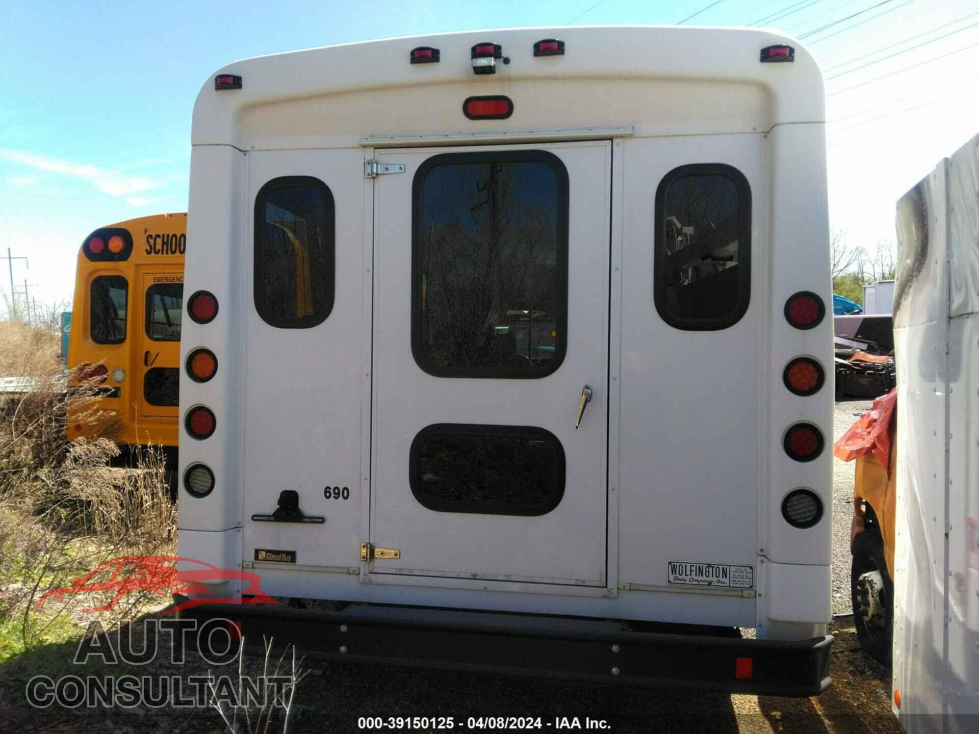 FORD E-350 CUTAWAY 2017 - 1FDEE3FS4HDC24924