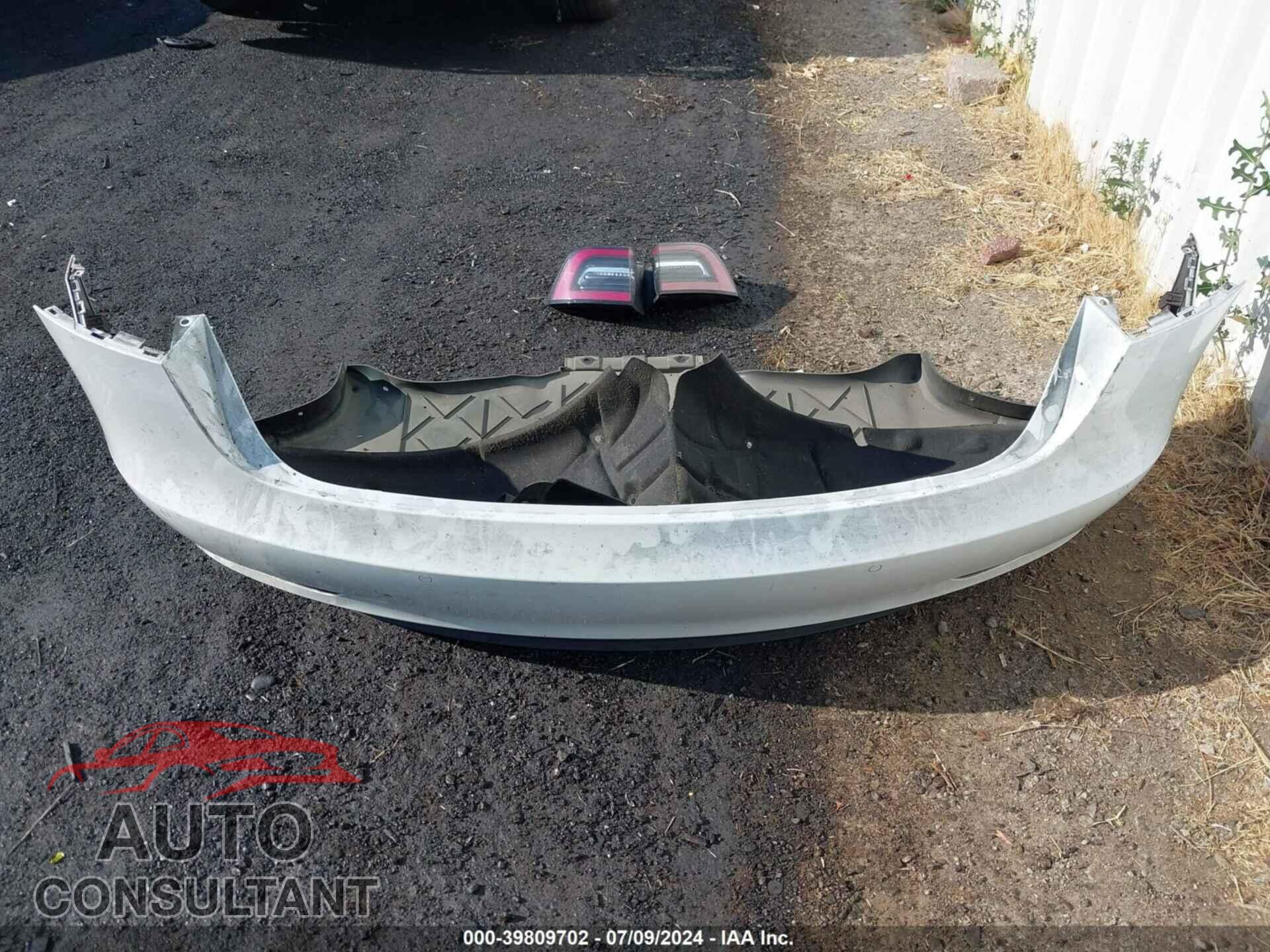 TESLA MODEL 3 2022 - 5YJ3E1EB2NF126044