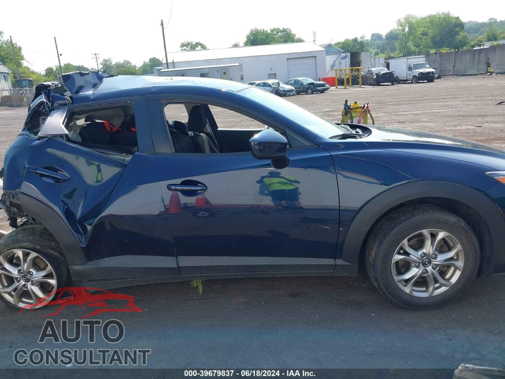 MAZDA CX-3 2018 - JM1DKFB71J0314475