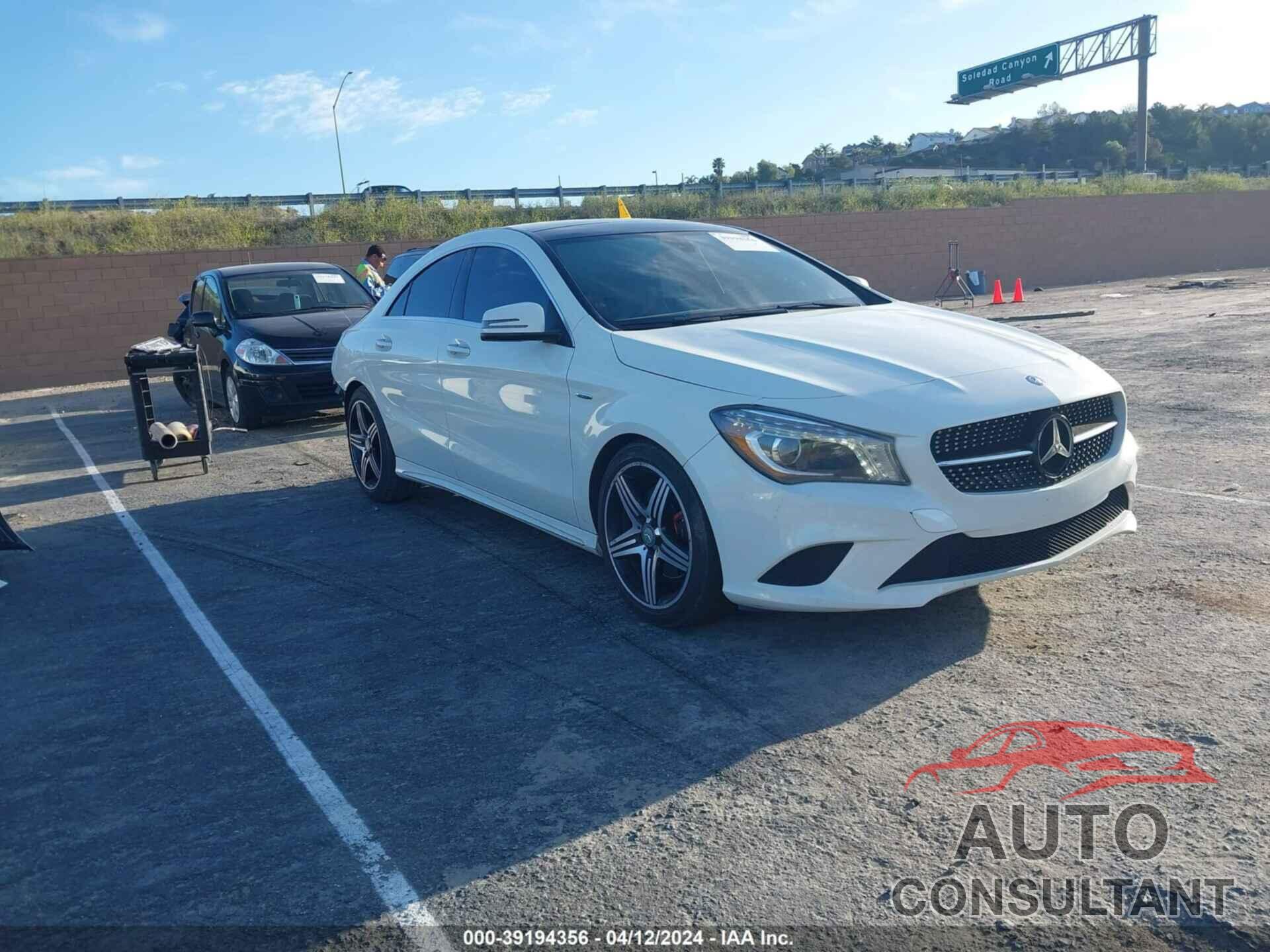 MERCEDES-BENZ CLA 250 2016 - WDDSJ4EB8GN332147