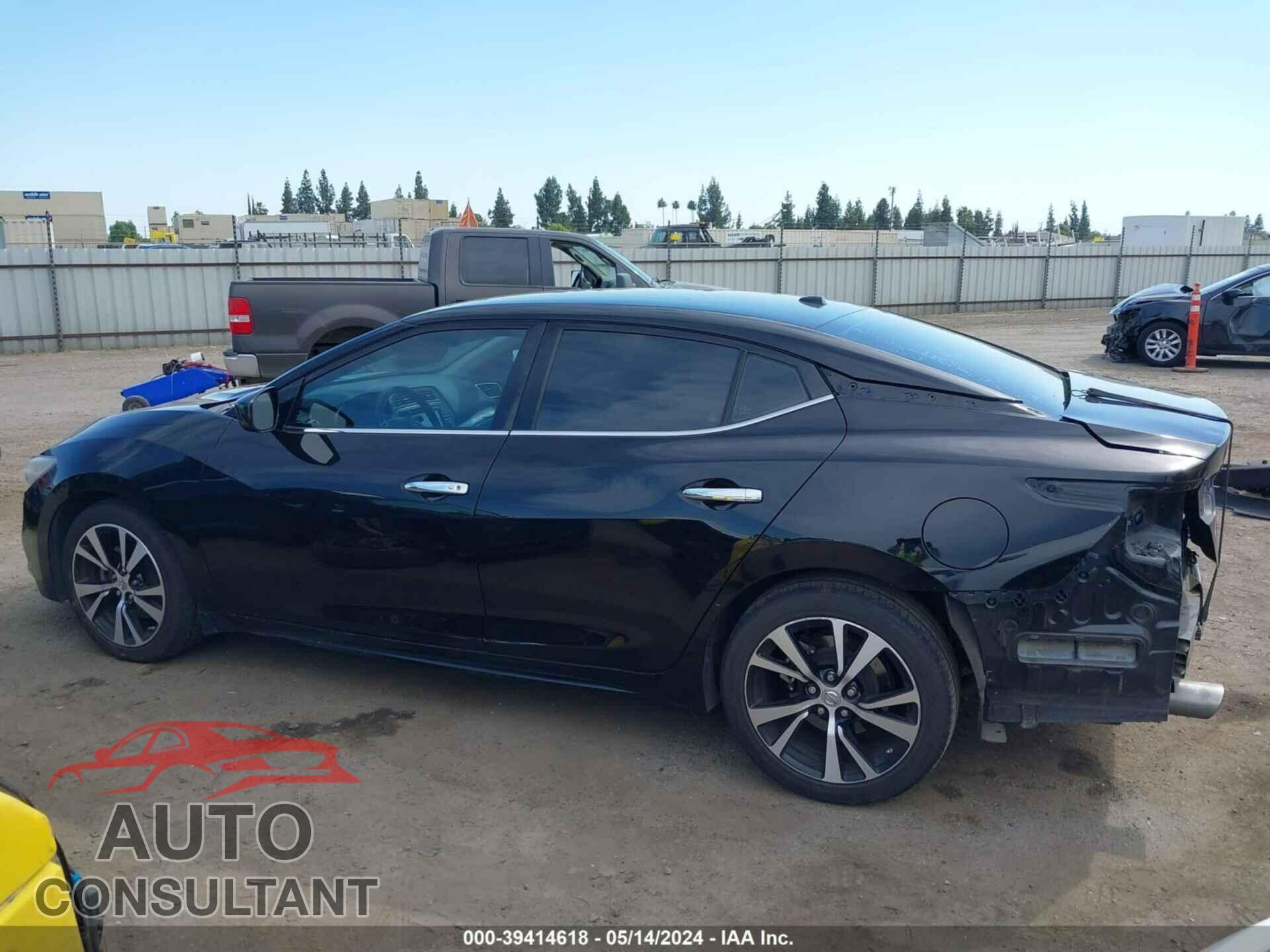 NISSAN MAXIMA 2017 - 1N4AA6AP1HC454502