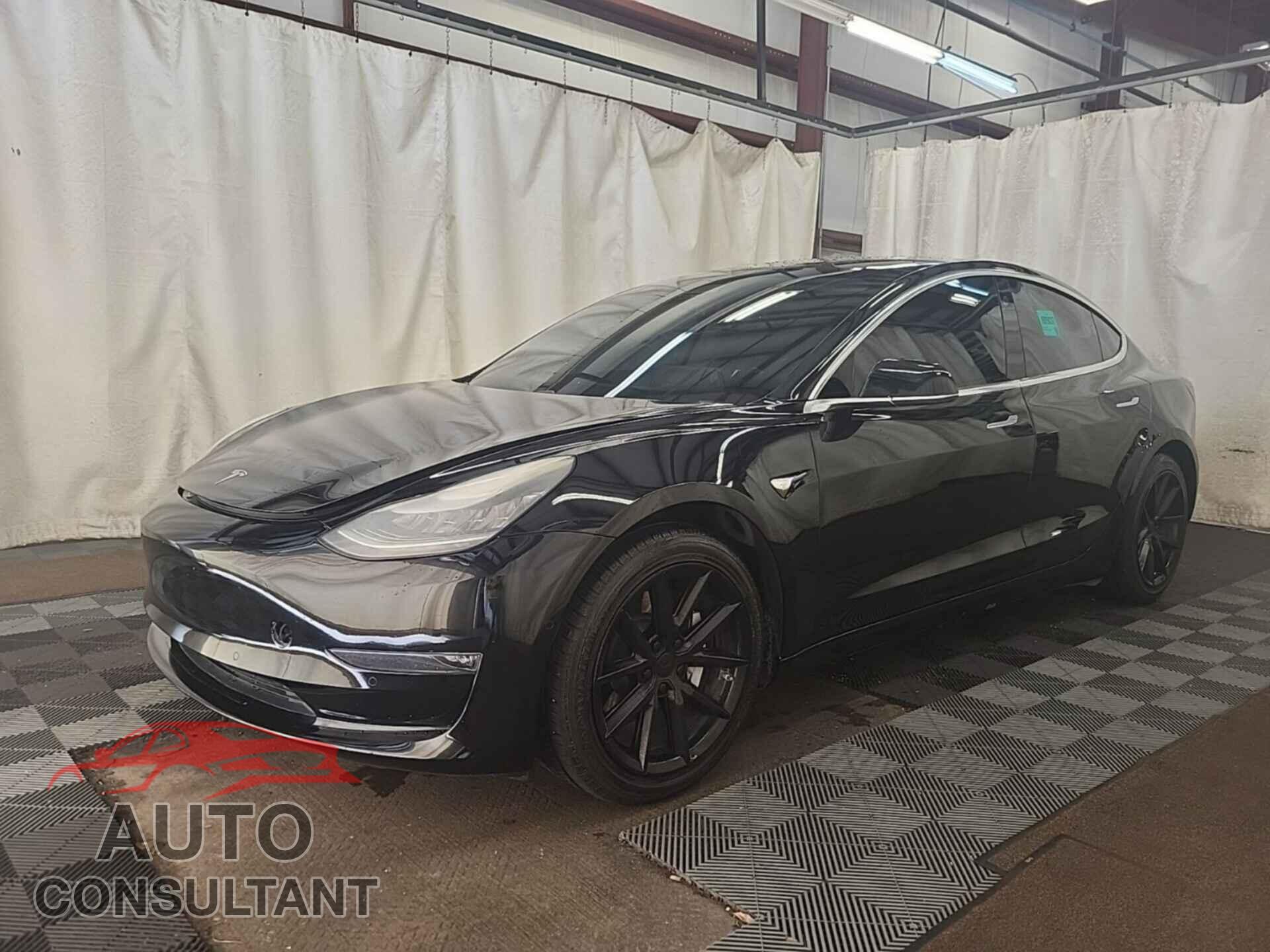 TESLA MODEL 3 2019 - 5YJ3E1EB5KF197041