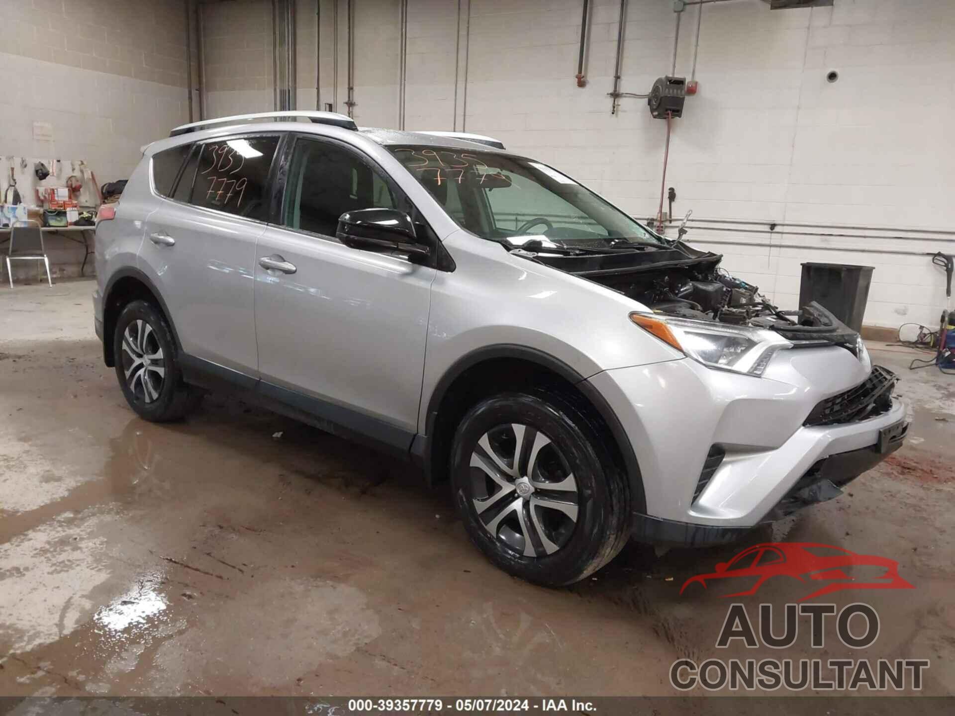 TOYOTA RAV4 2016 - 2T3BFREV5GW491879