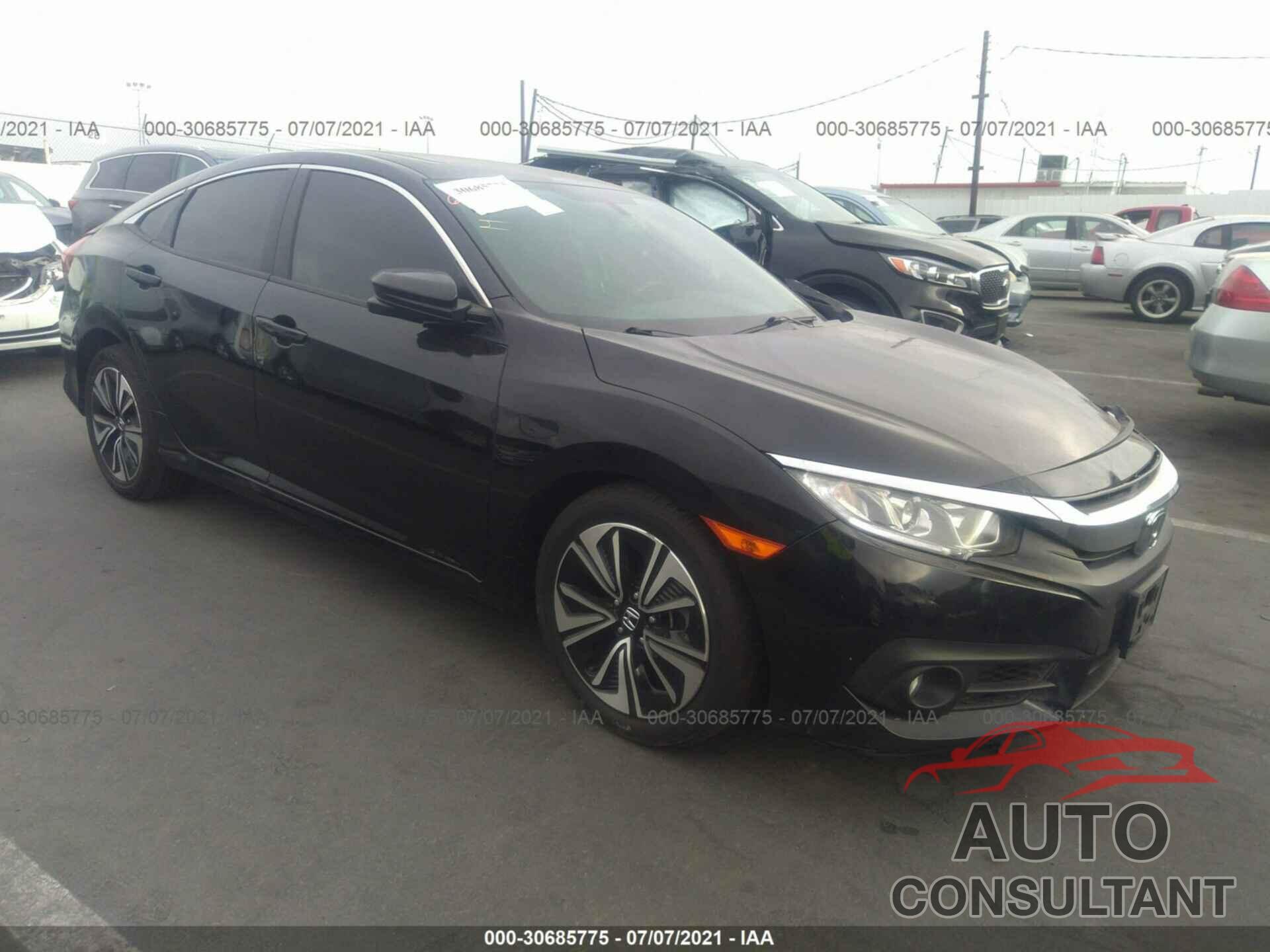 HONDA CIVIC SEDAN 2017 - 19XFC1F74HE207652