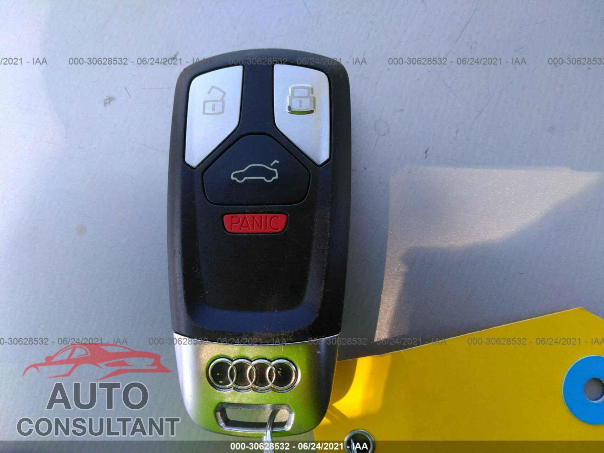 AUDI A4 2017 - WAUANAF47HN032963