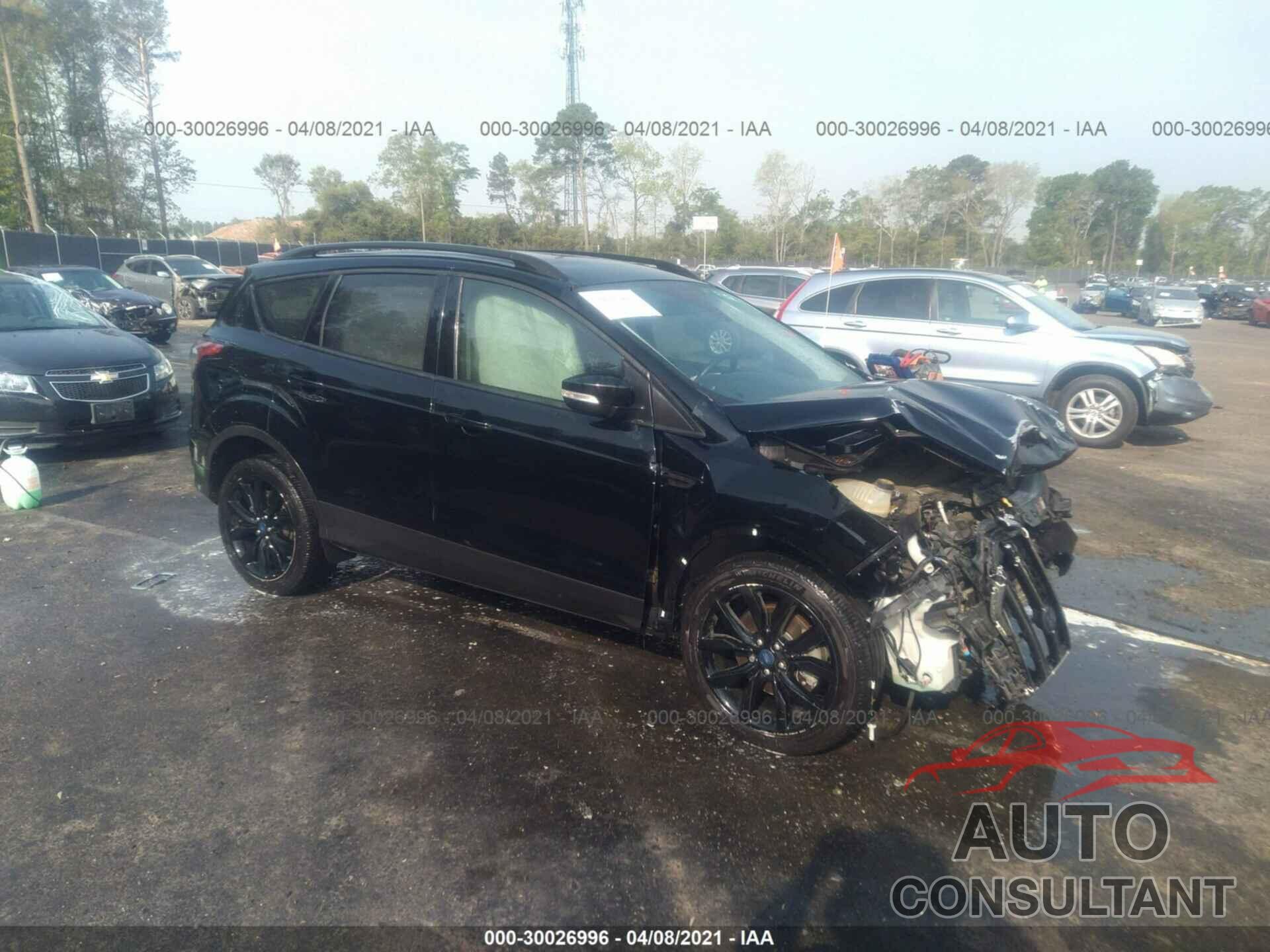 FORD ESCAPE 2017 - 1FMCU0J95HUE42979