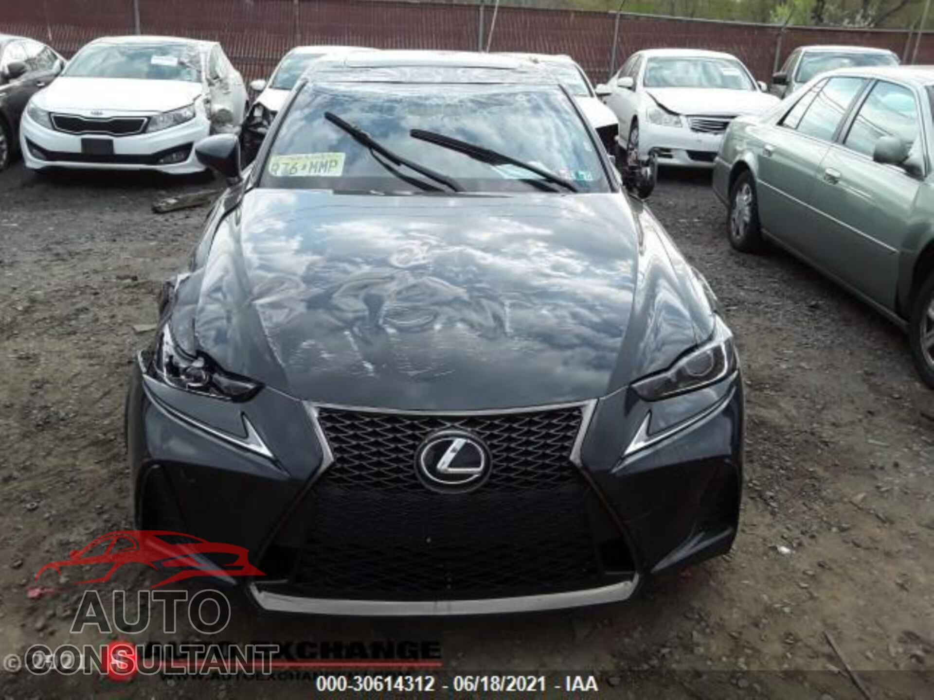 LEXUS IS 2017 - JTHCE1D22H5013040