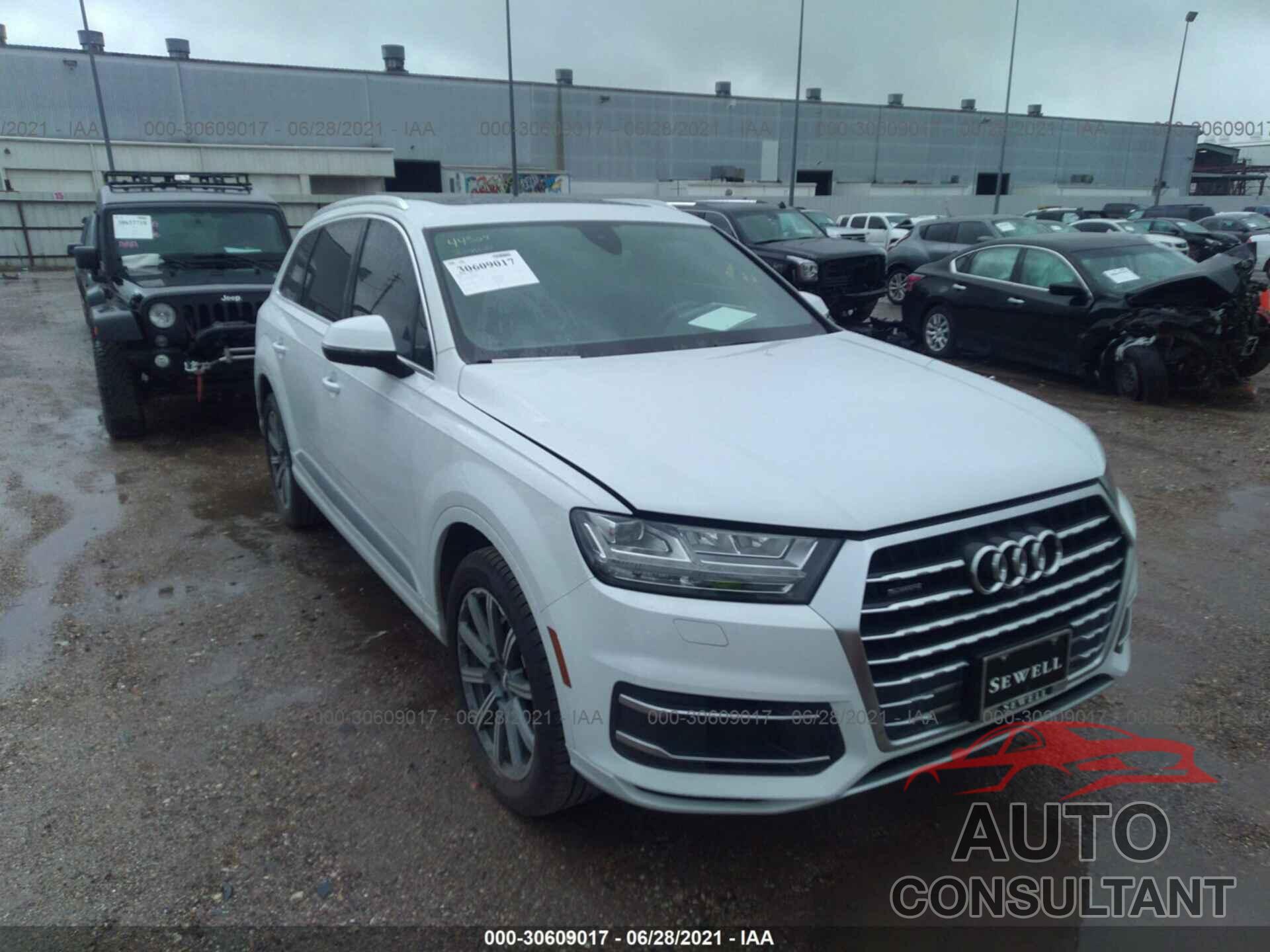 AUDI Q7 2018 - WA1LHAF74JD012804