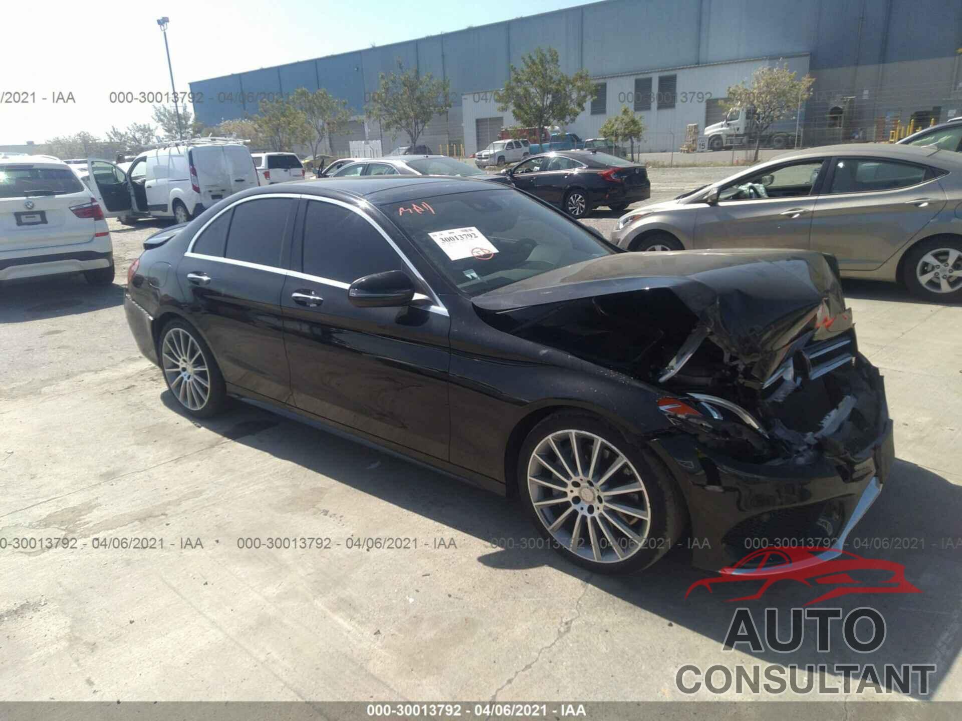 MERCEDES-BENZ C-CLASS 2016 - 55SWF4JB8GU132062