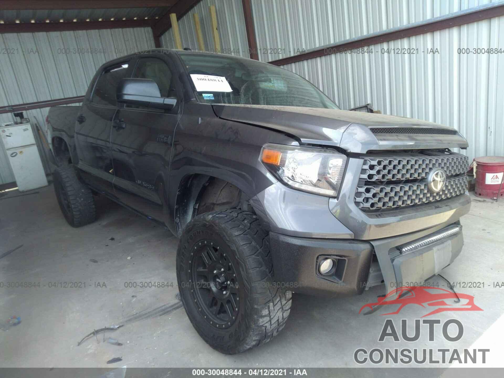 TOYOTA TUNDRA 4WD 2018 - 5TFDW5F18JX678923